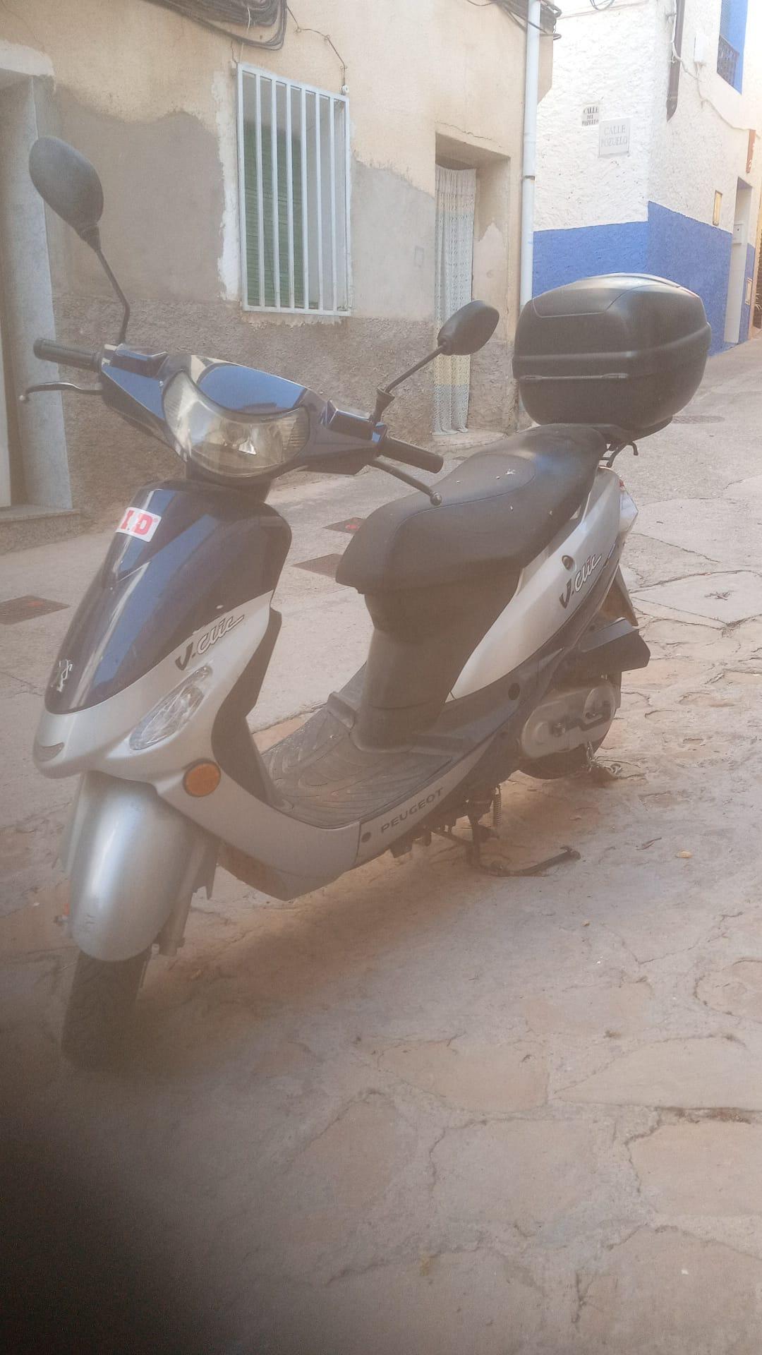 Foto 4 de Escúter 50 cc
