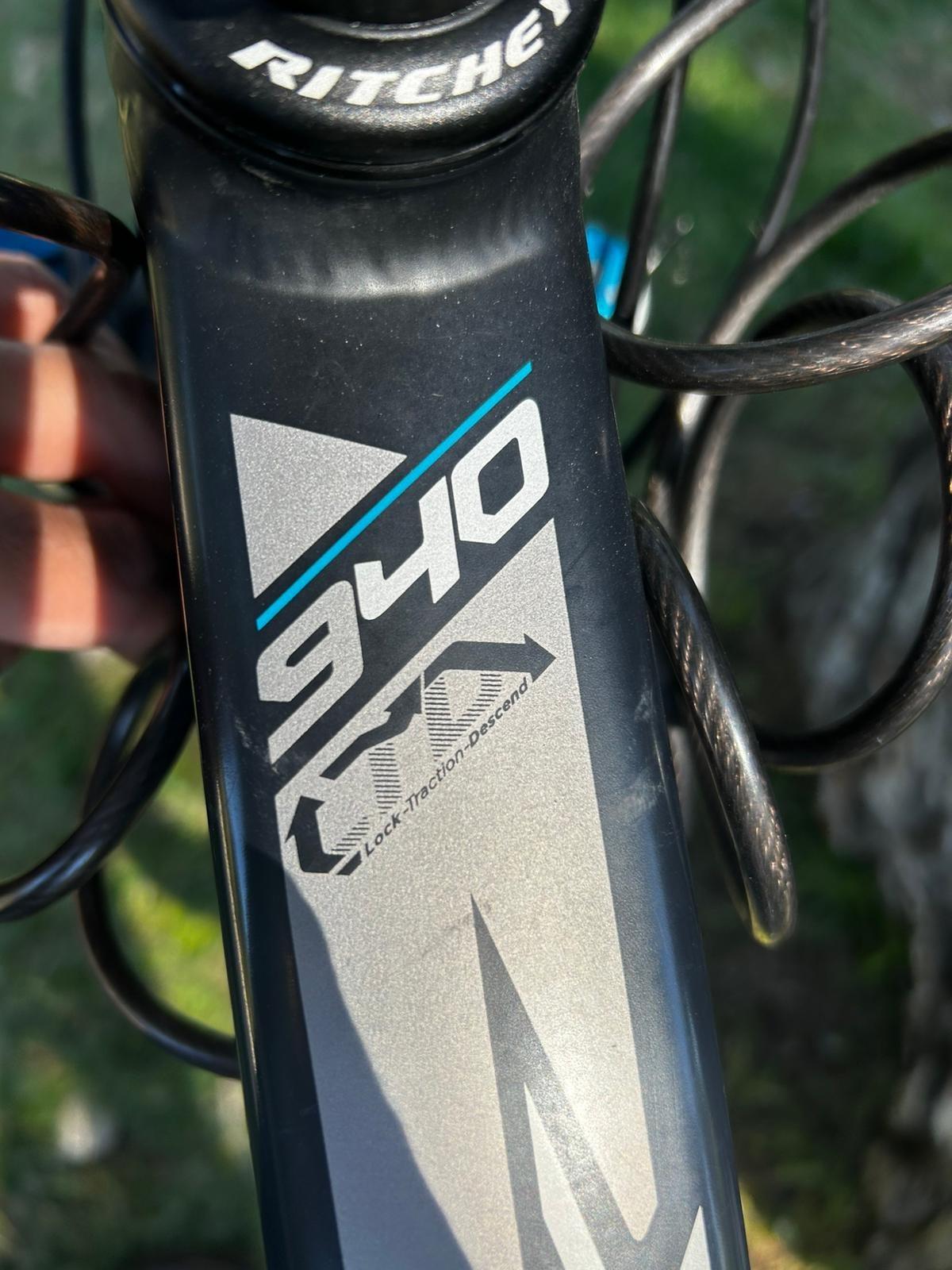 Foto 6 de Bici montaña doble suspension scott spark