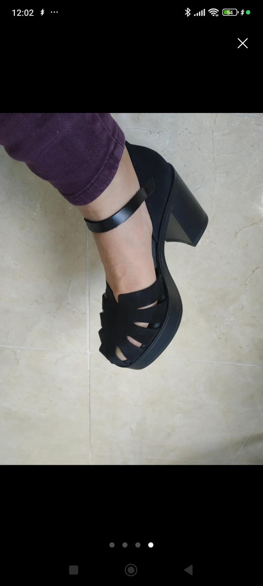 Foto 3 de Sandalias de piel sin estrenar