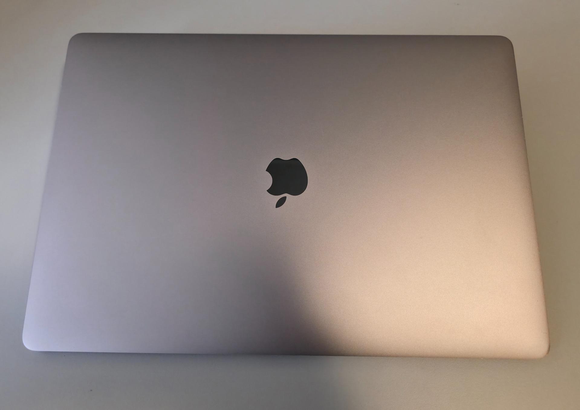 Foto 8 de MacBook Pro A2141 500GB 16GB RAM