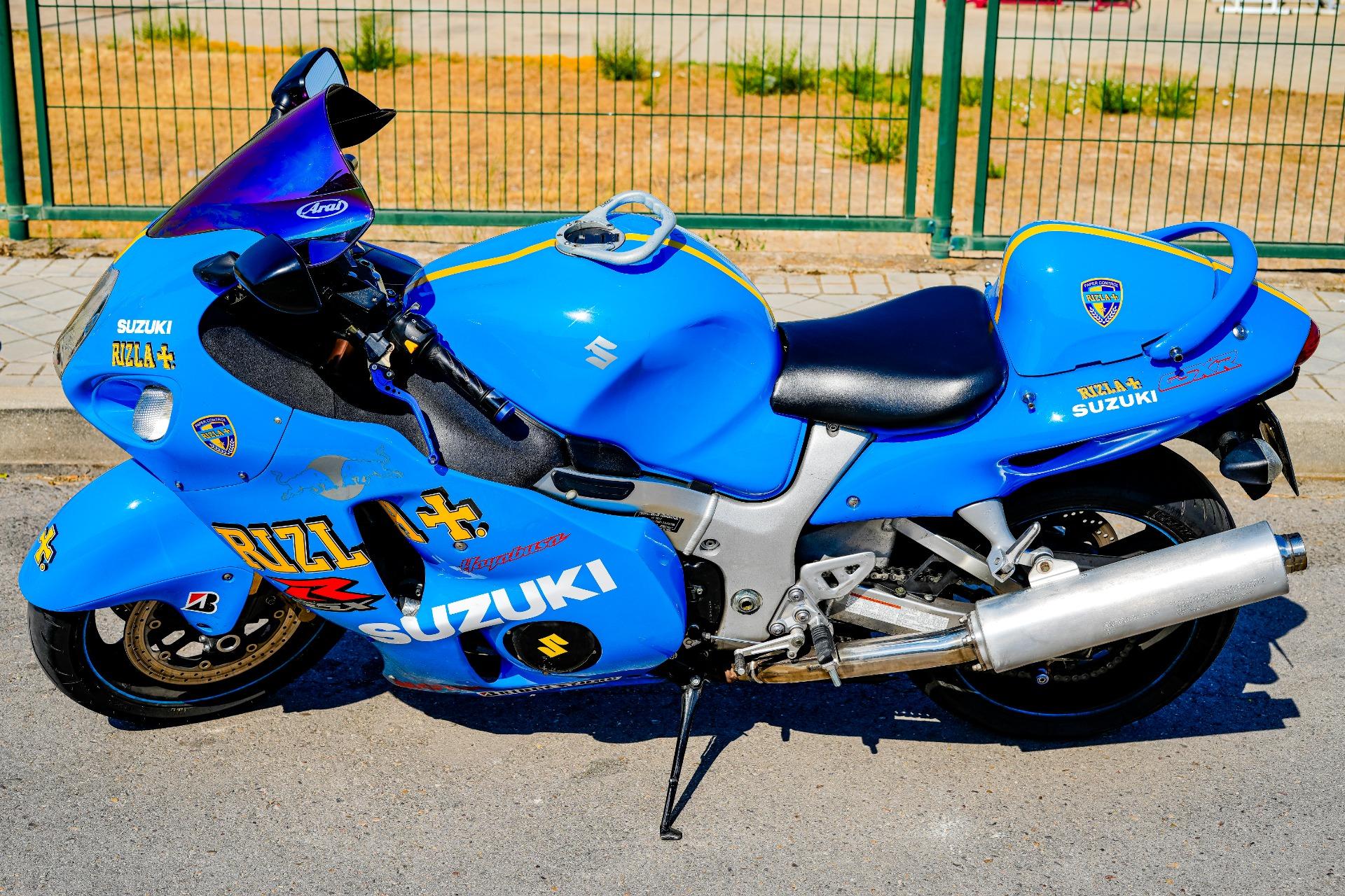 Foto de moto suzuki hayabusa 
