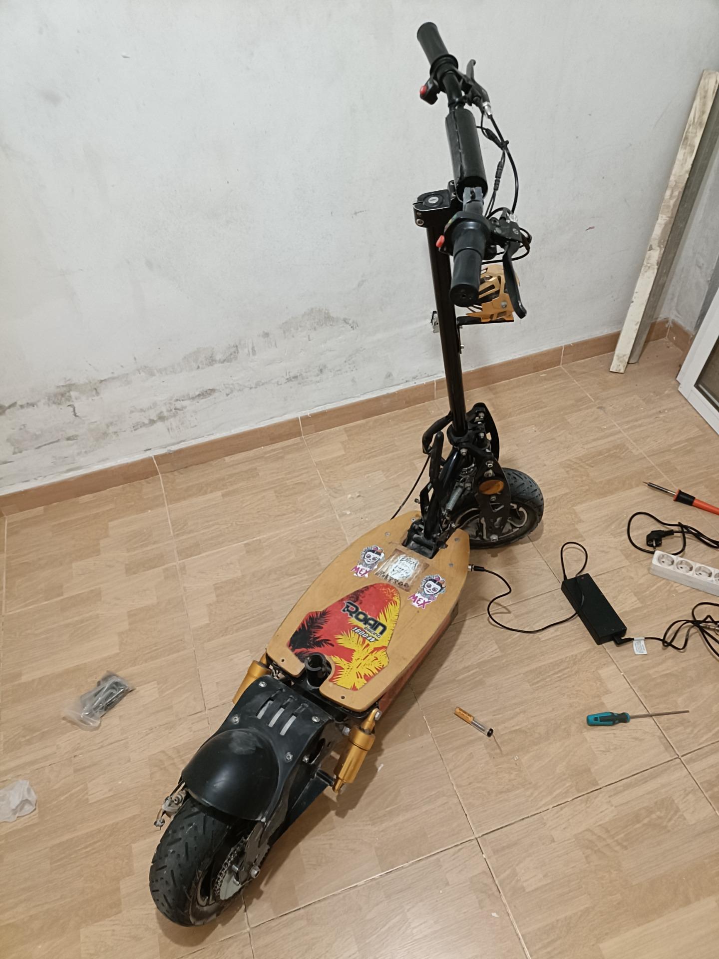 Foto 2 de Patín eléctrico de 1800w 