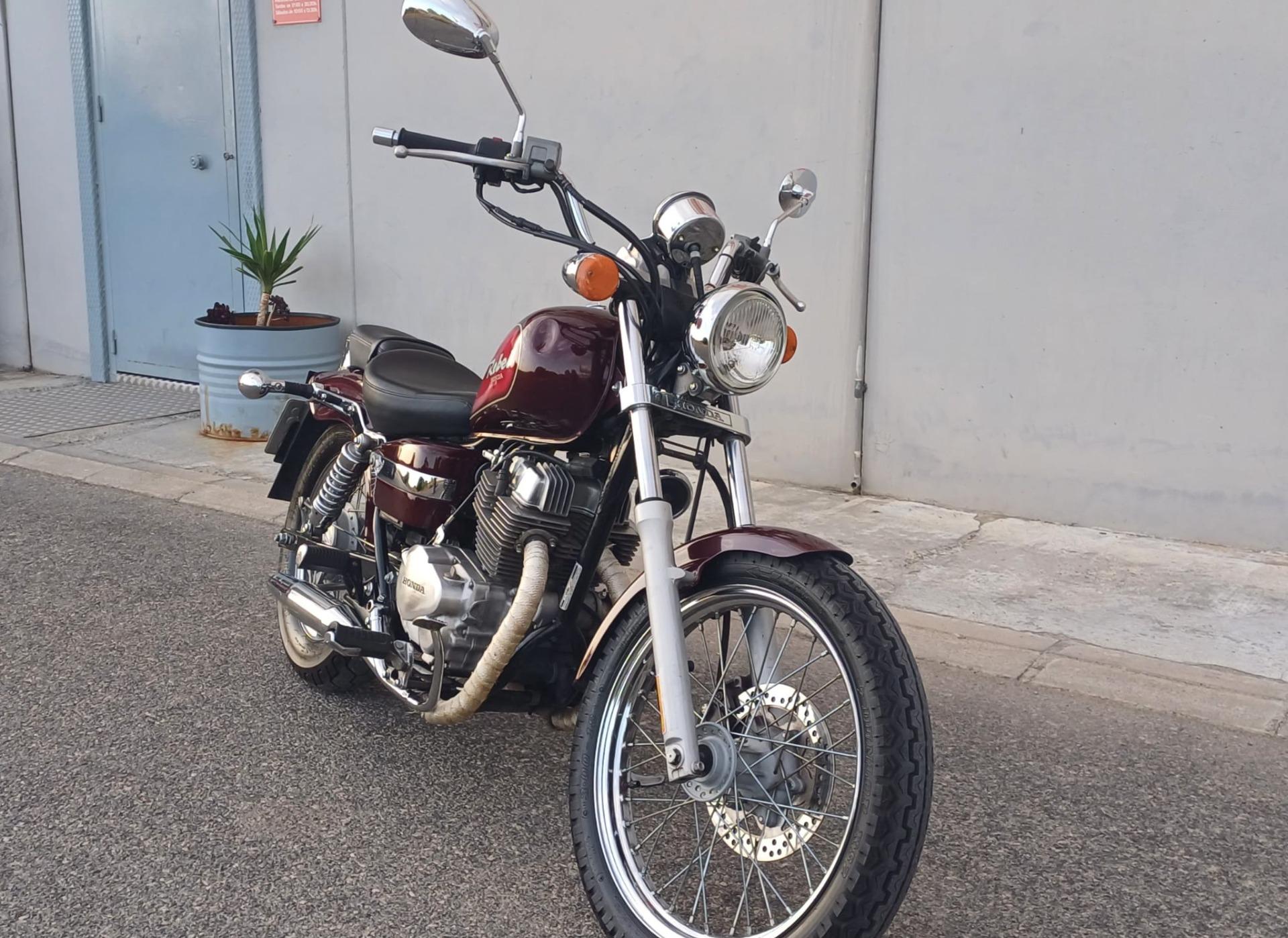Foto 5 de HONDA REBEL MUY CUIDADA