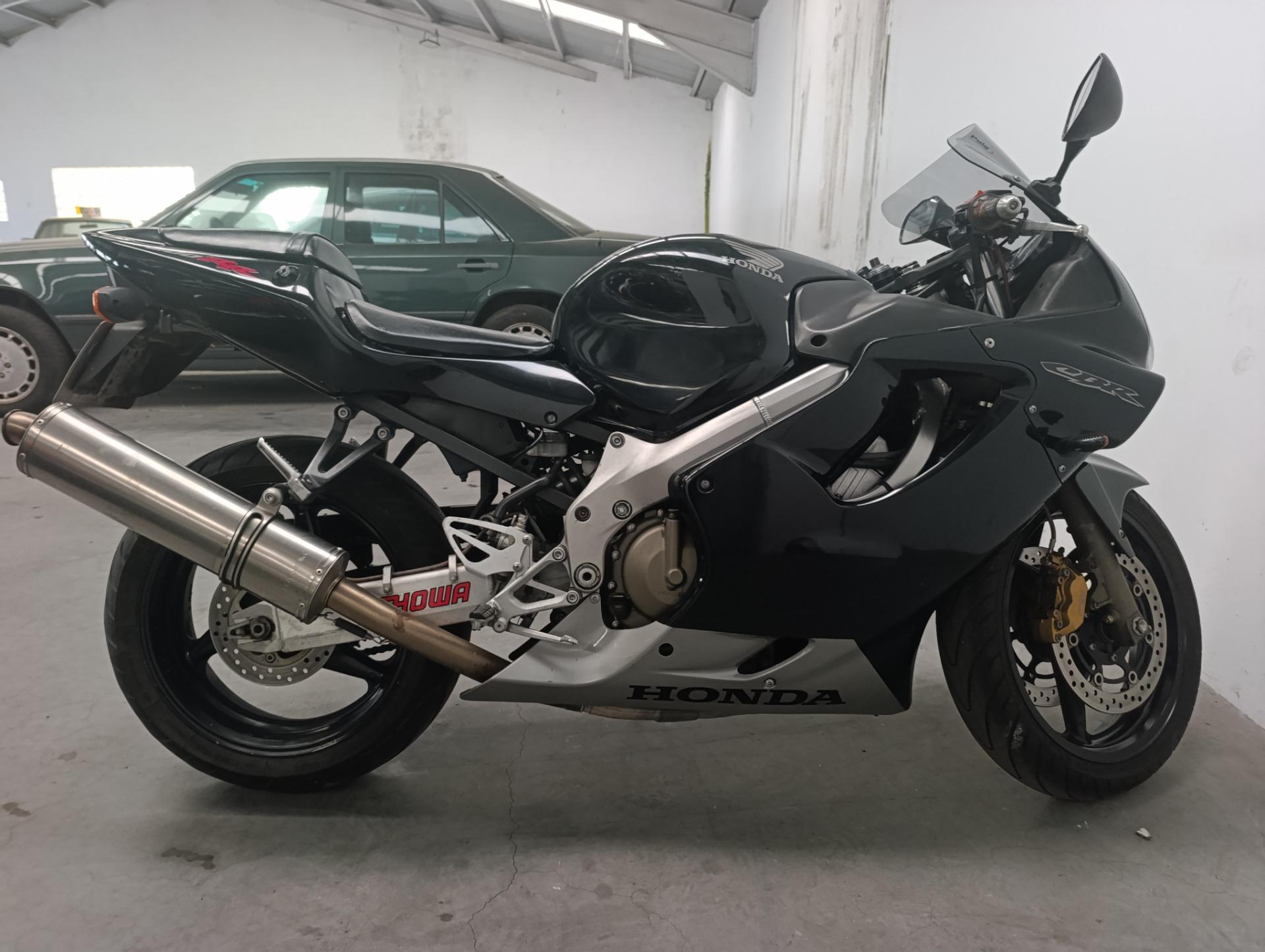 Foto 4 de Honda CBR F Sport 2001 x moto maxi trail