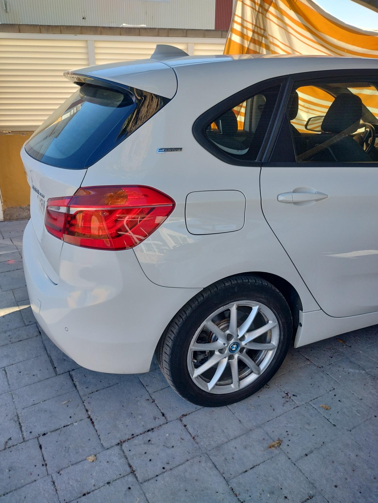 Foto 2 de BMW serie 2 active TOURER híbrido enchufable del año 2019 con 62000 kms