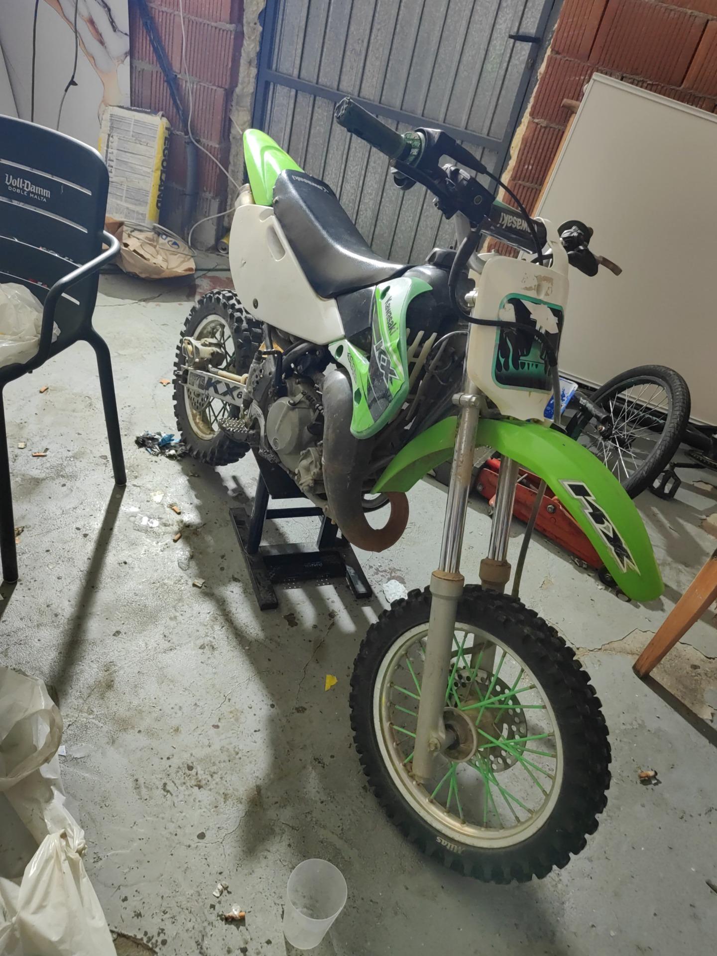 Foto de moto 65 conpeticion motor recien echo