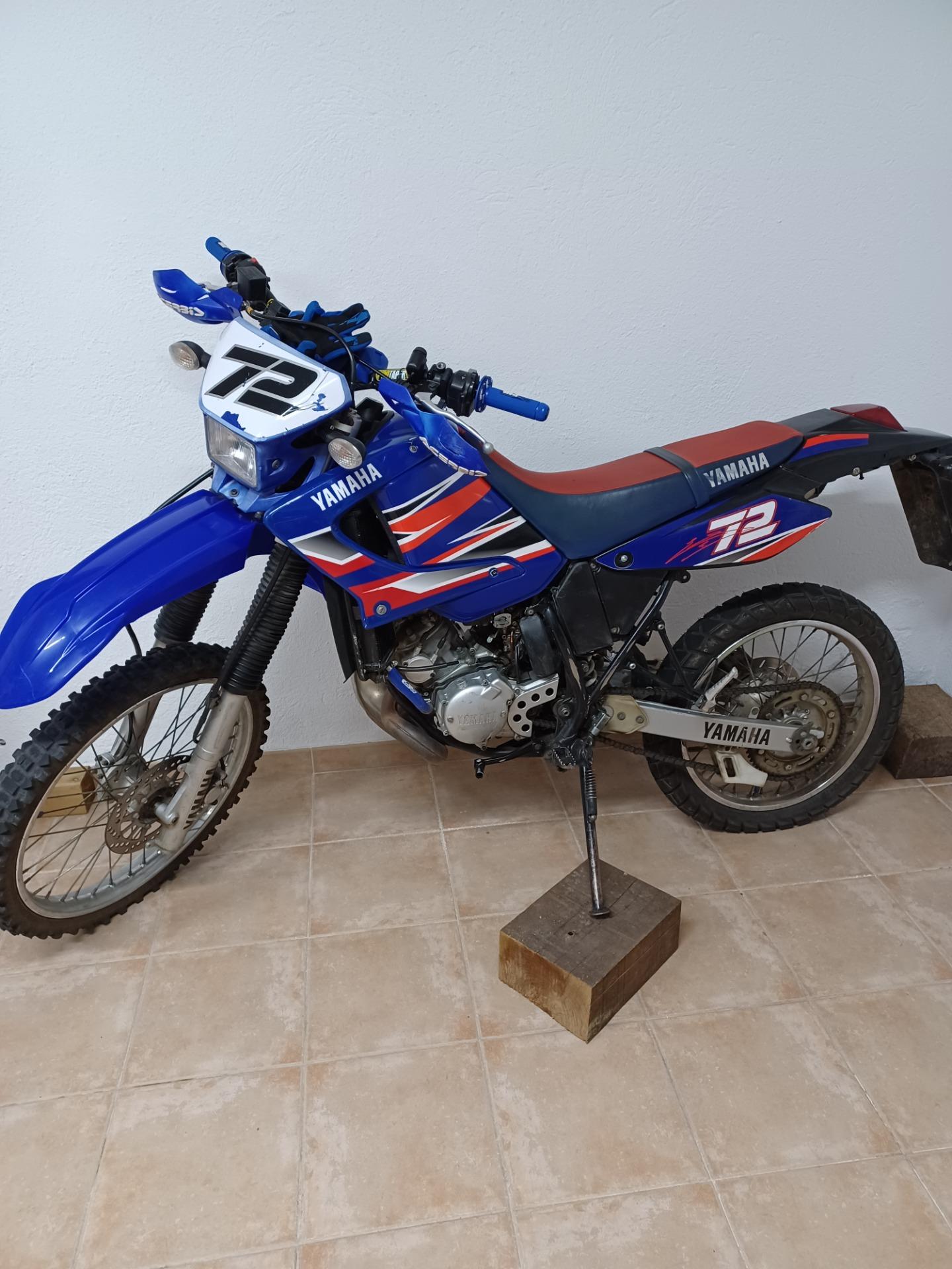 Foto 3 de Cambio Yamaha DT 125 2T por coche o scooter mas/menos del mismo valor 3.250€