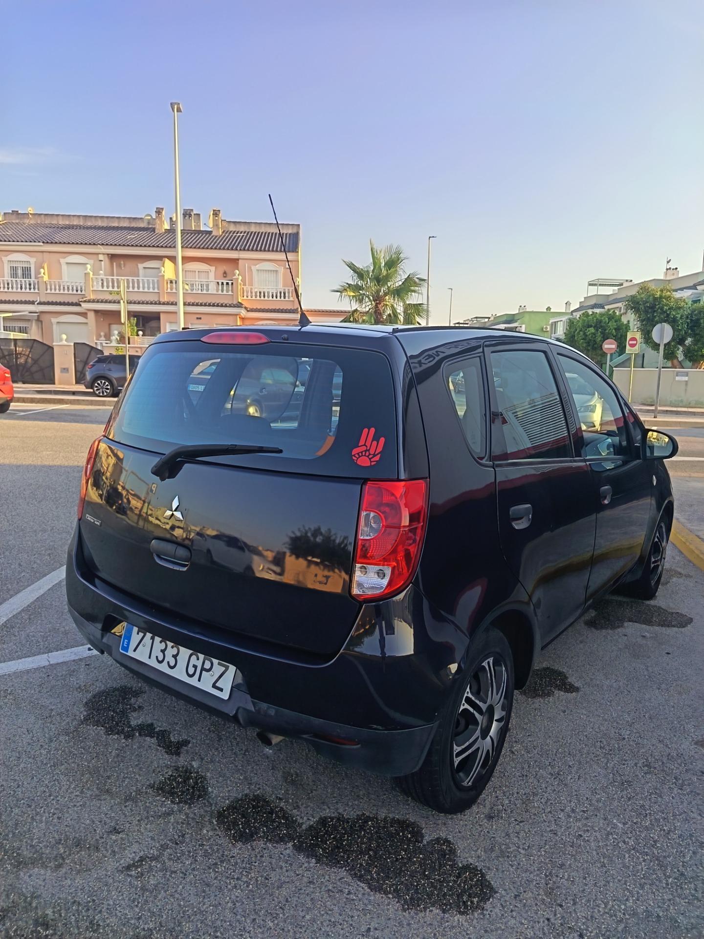 Foto 2 de Mitsubishi colt 2009