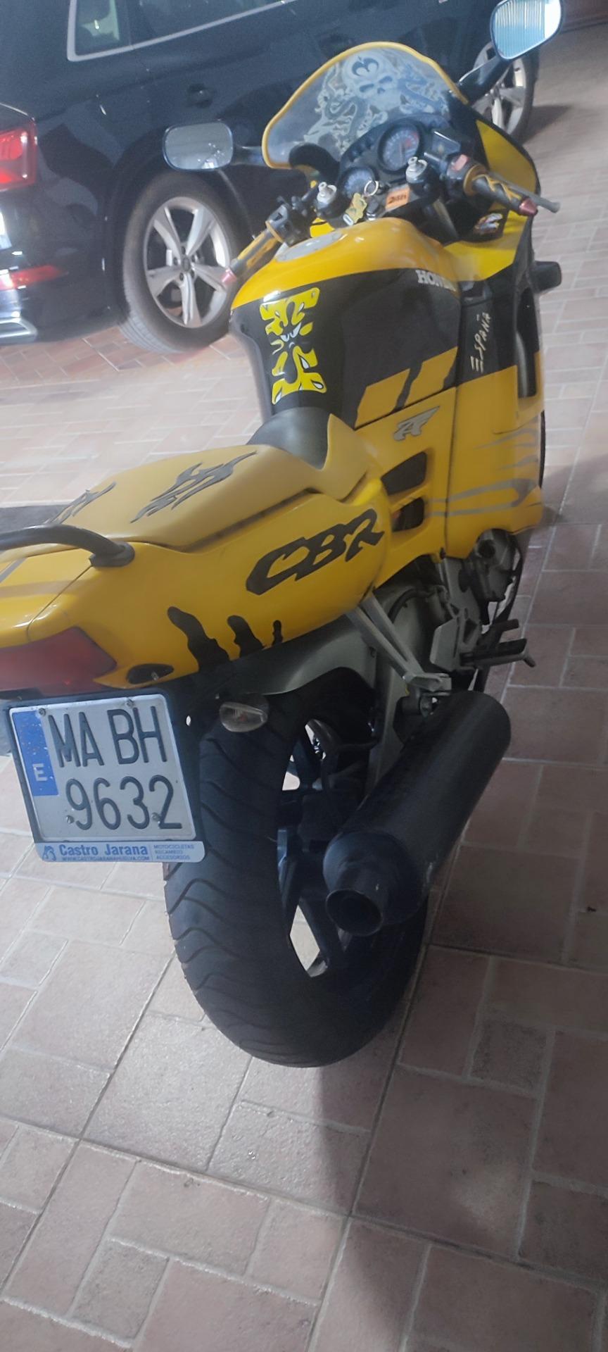 Foto 2 de Honda cbr600 f