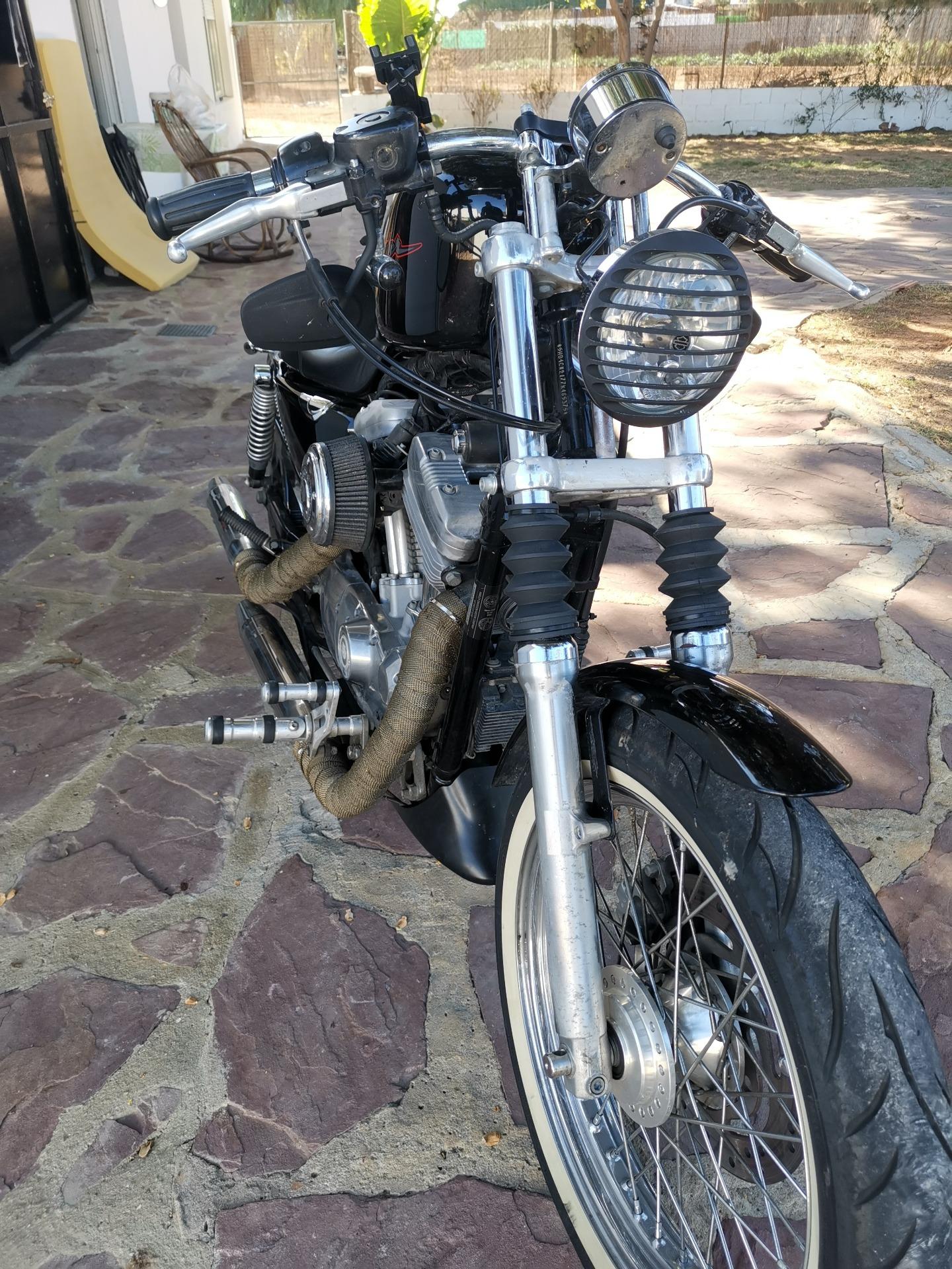 Foto 2 de Harley Davidson sportster 883
