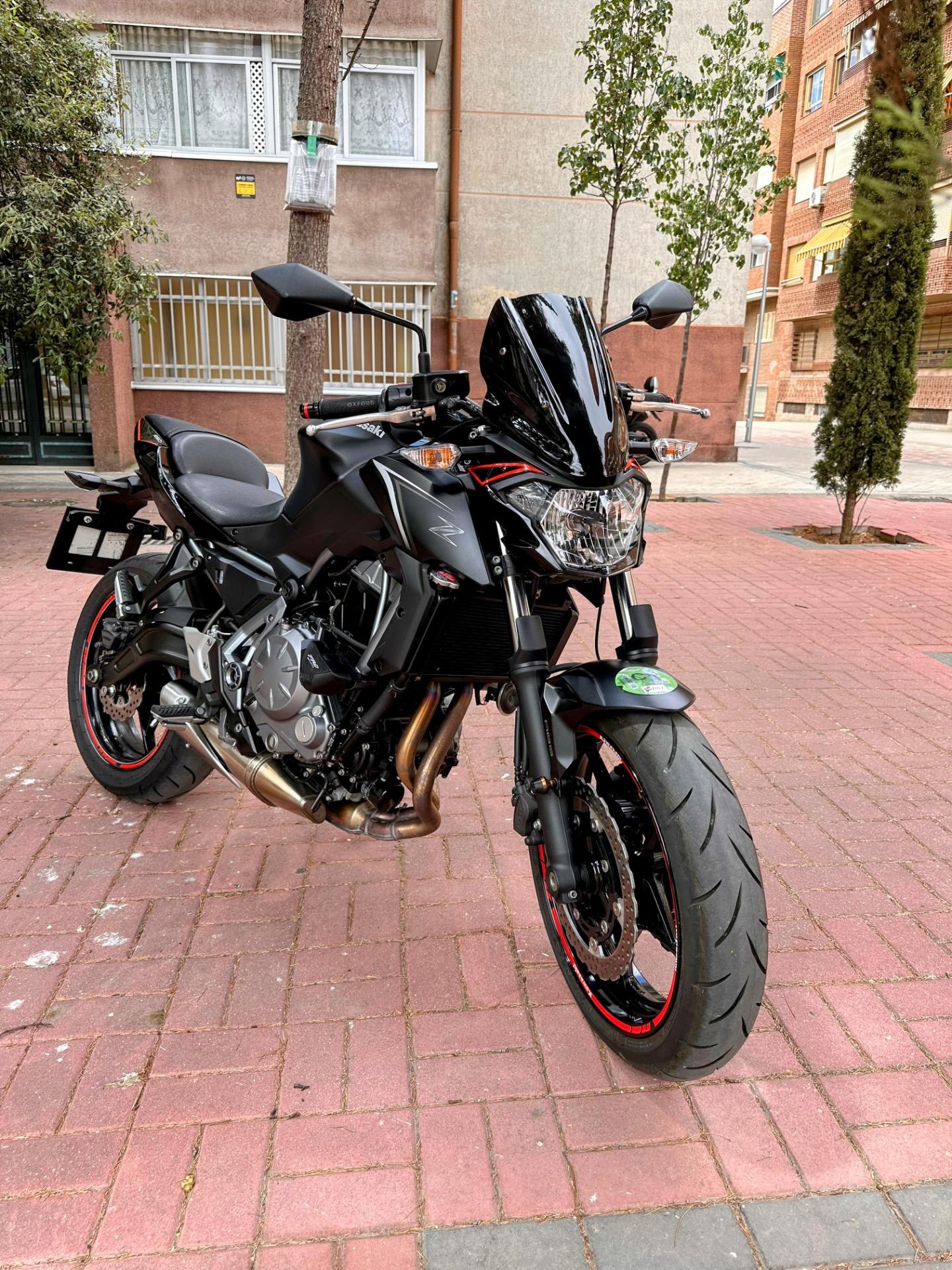 Foto 8 de Kawasaki z650 2017 23.500 muy cuidada