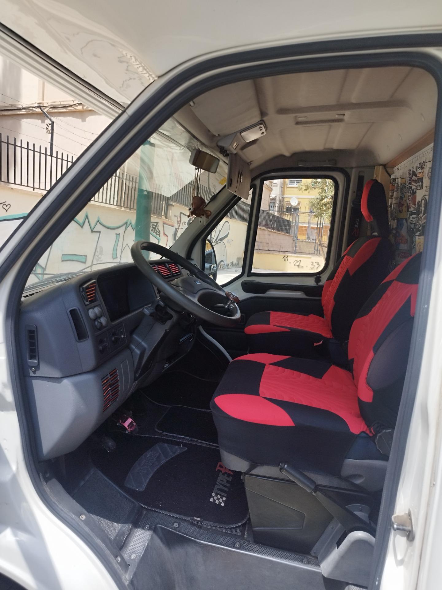 Foto 3 de Cambio autocaravana del año 2000 x coche 