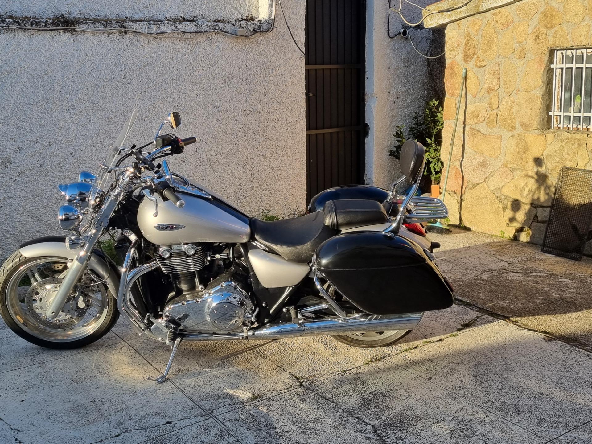 Foto 3 de Triumph thunderbird 1600 año 2010, Etiqueta C