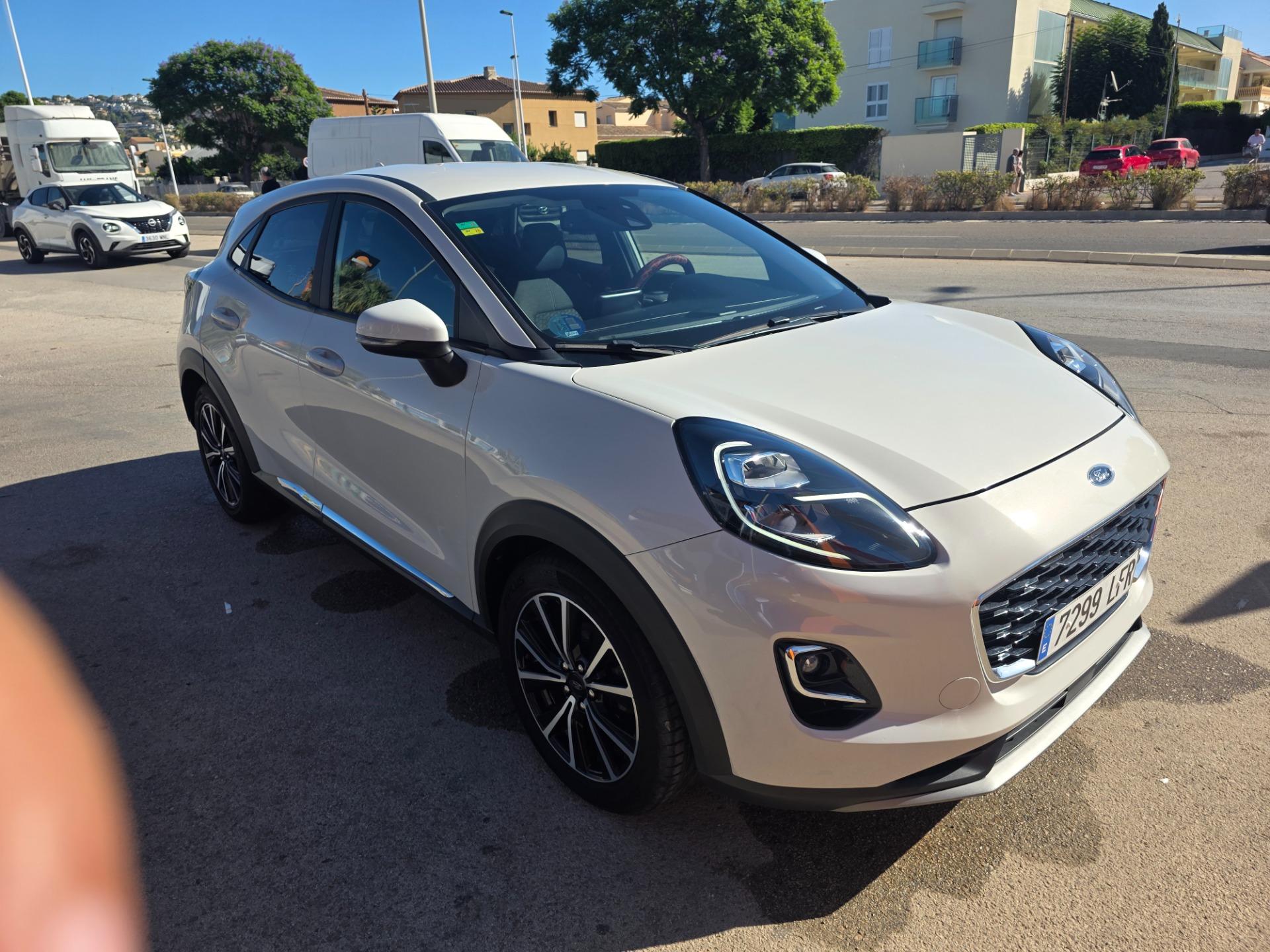 Foto 9 de Ford puma año 2020 manual de gasolina -80.000 km