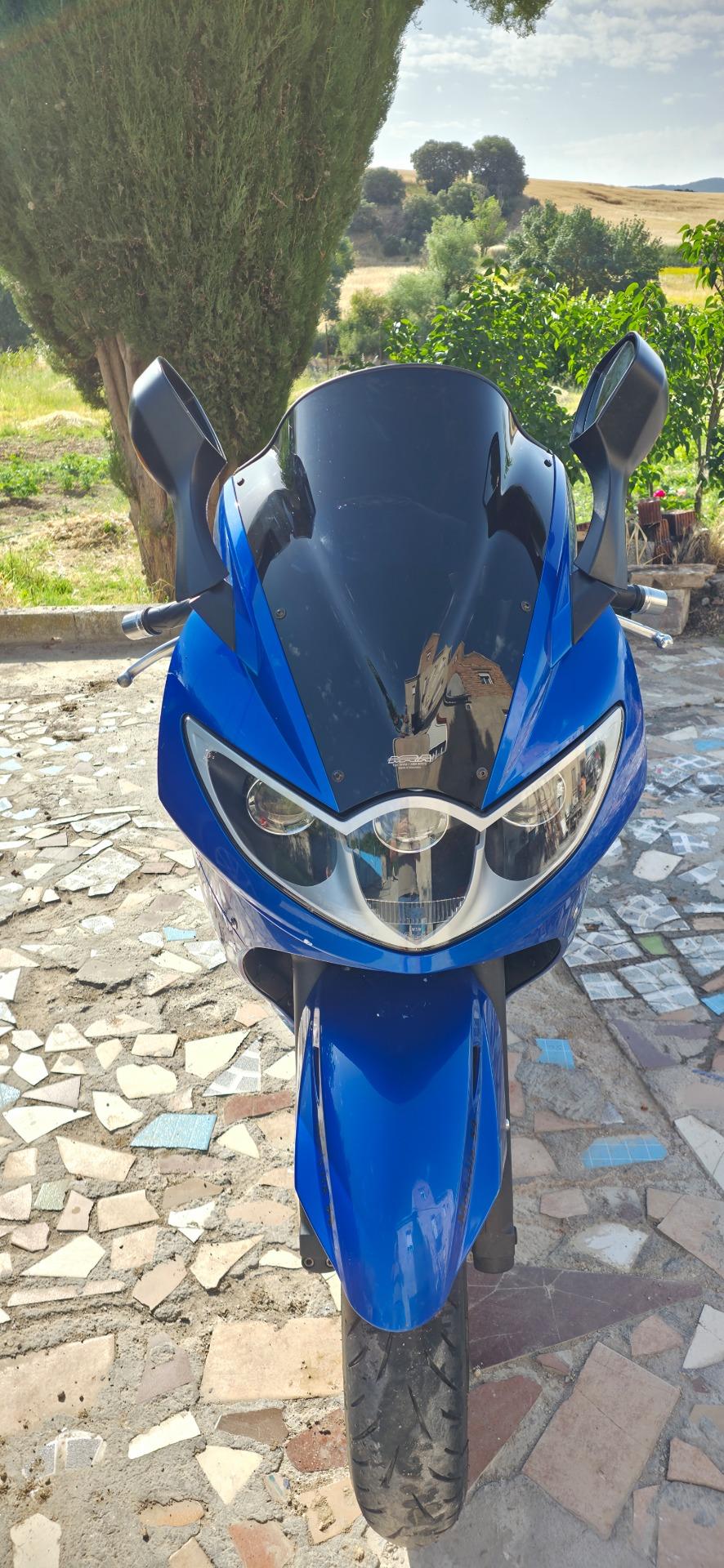 Foto 5 de Triumph st1050 del 2005 47000km