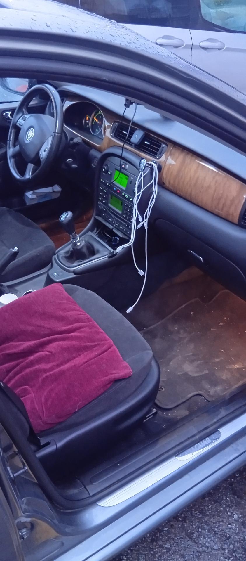 Foto 8 de Jaguar X-Type 2.2d familiar 235.000 km