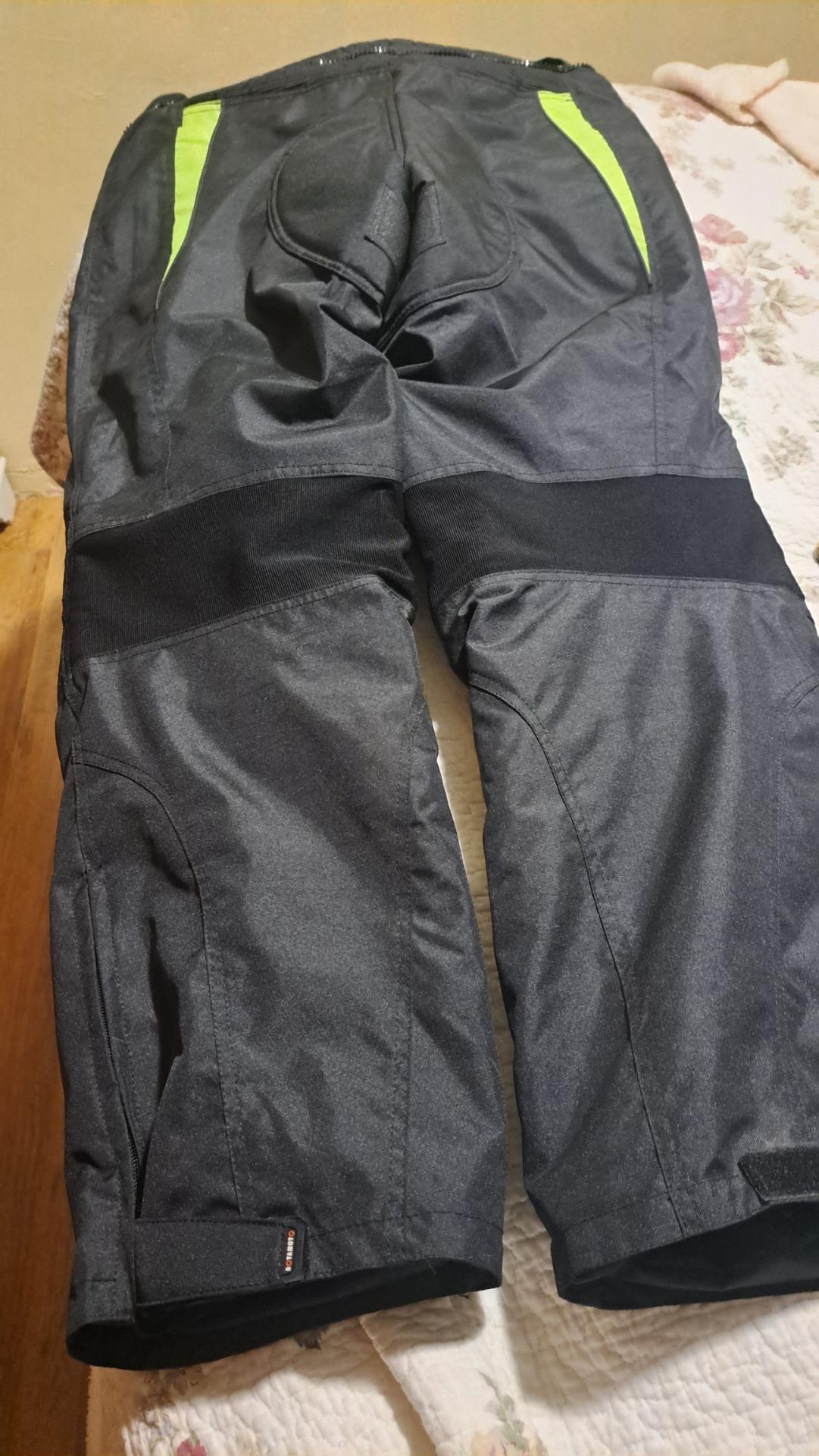 Foto 2 de ropa motera