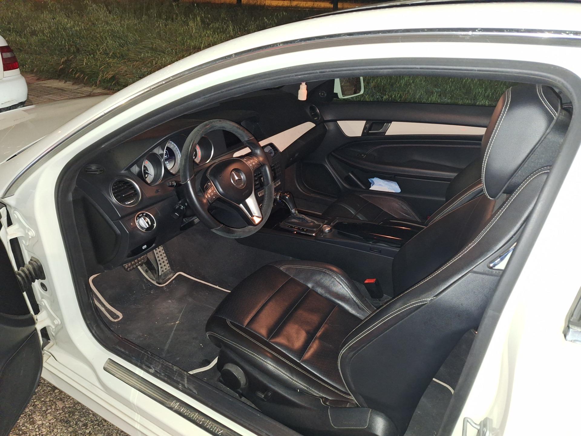 Foto 3 de Coche coupe 