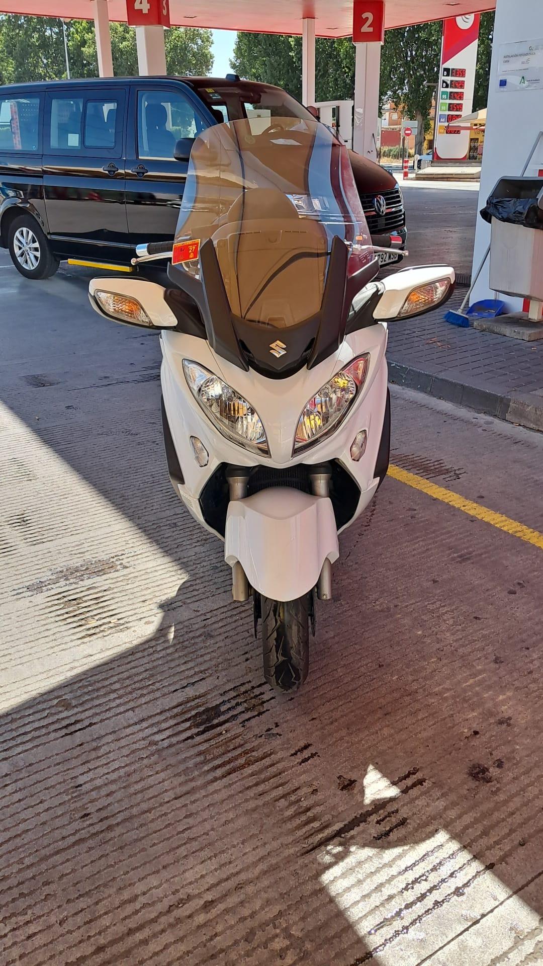 Foto 9 de Suzuki burgman 650abs 