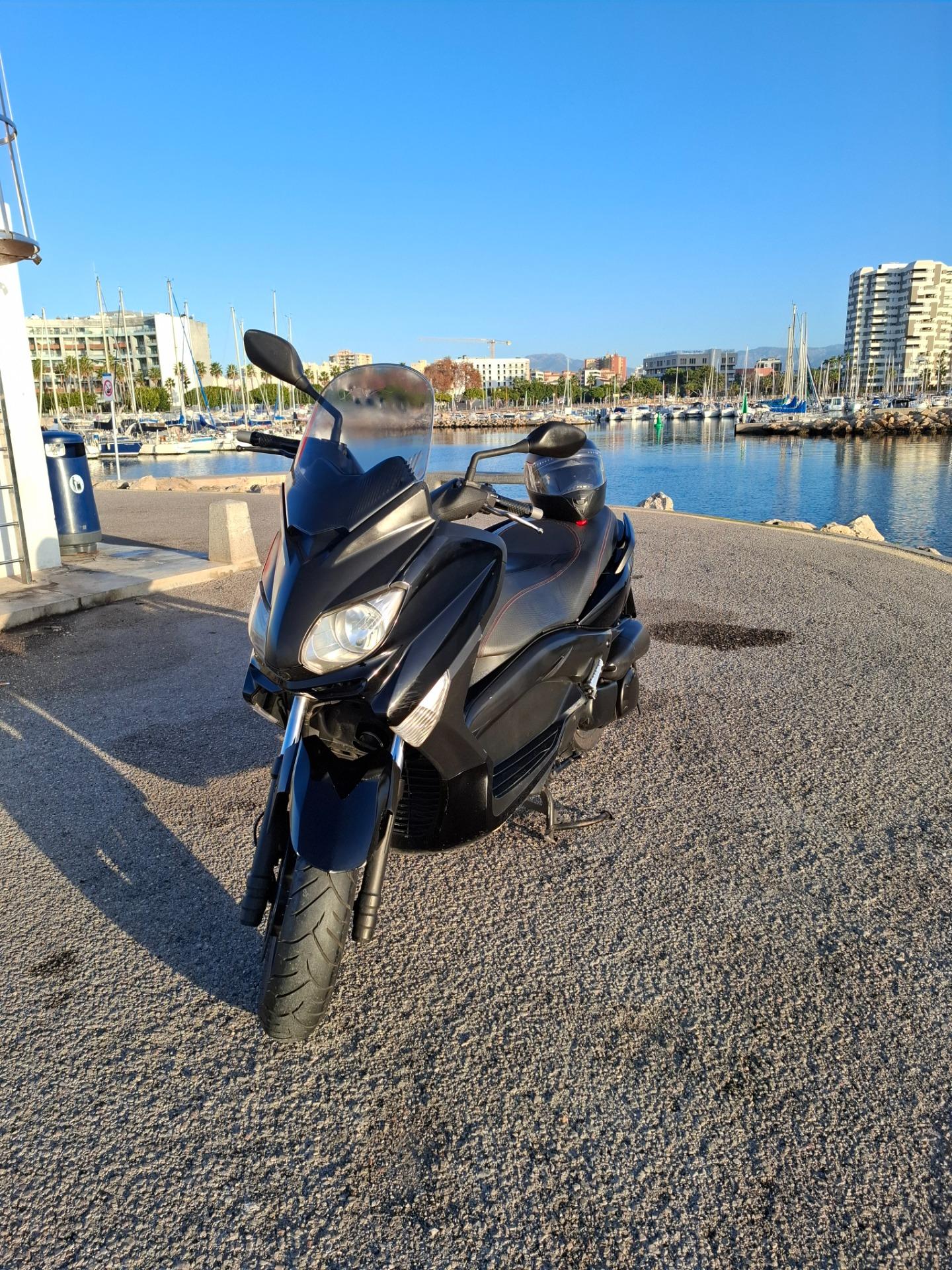 Foto 3 de Yamaha xmax 250 