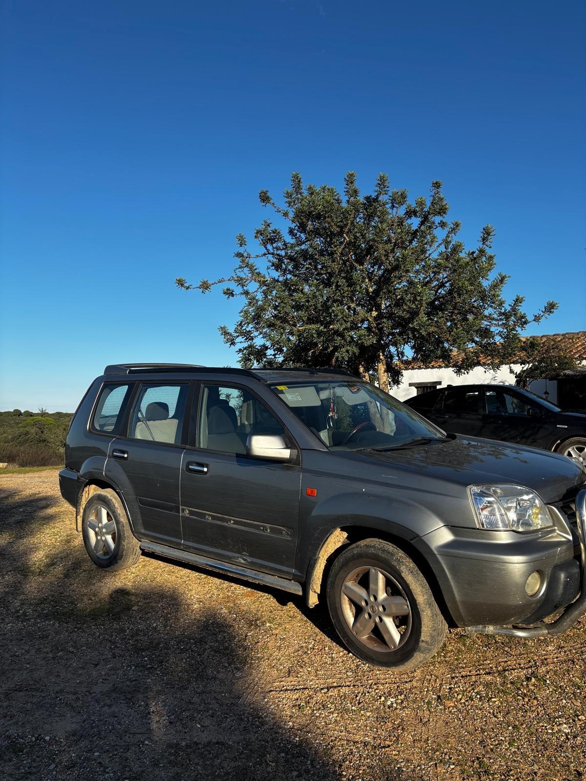 Foto 2 de Nissan xtrail sport