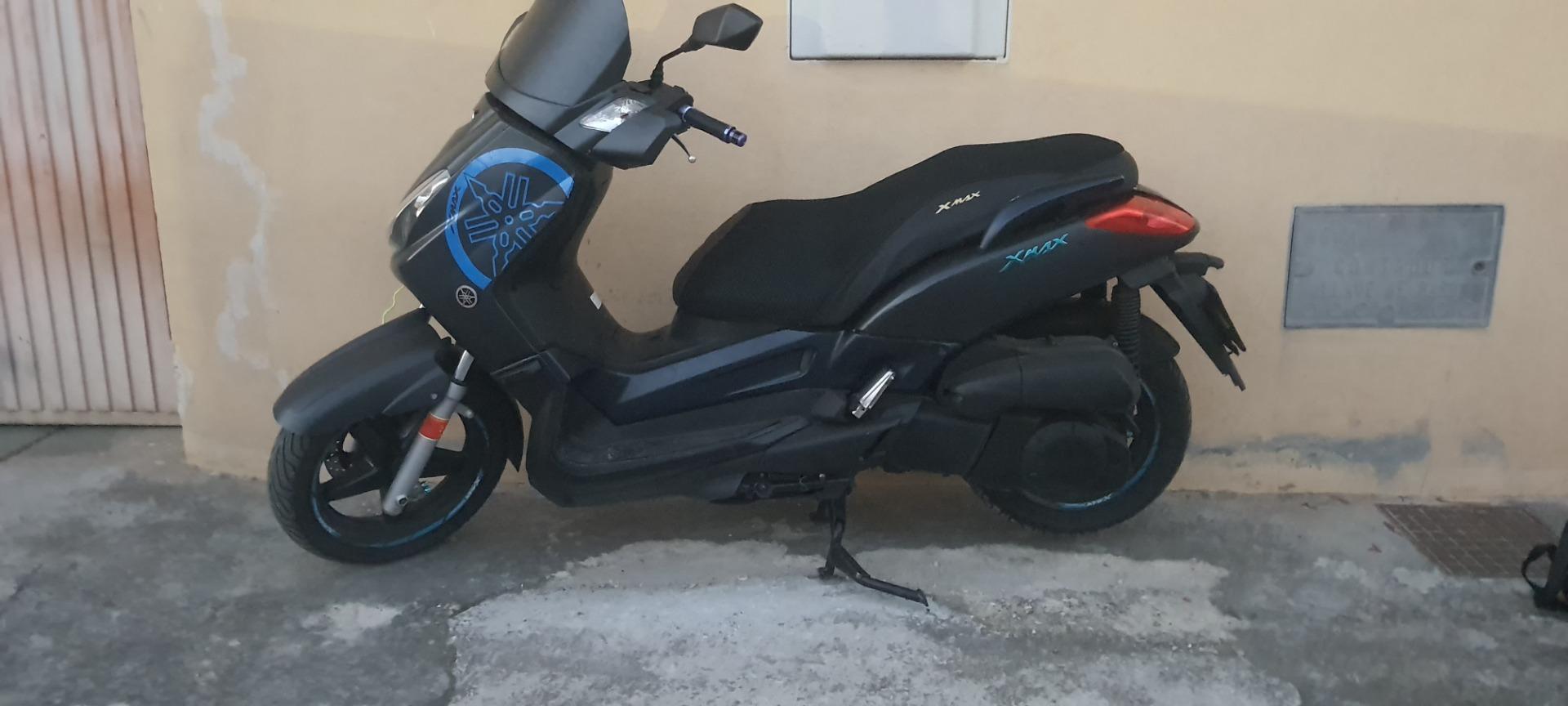 Foto 3 de X max 250 al dia de todo itv recien pasada 