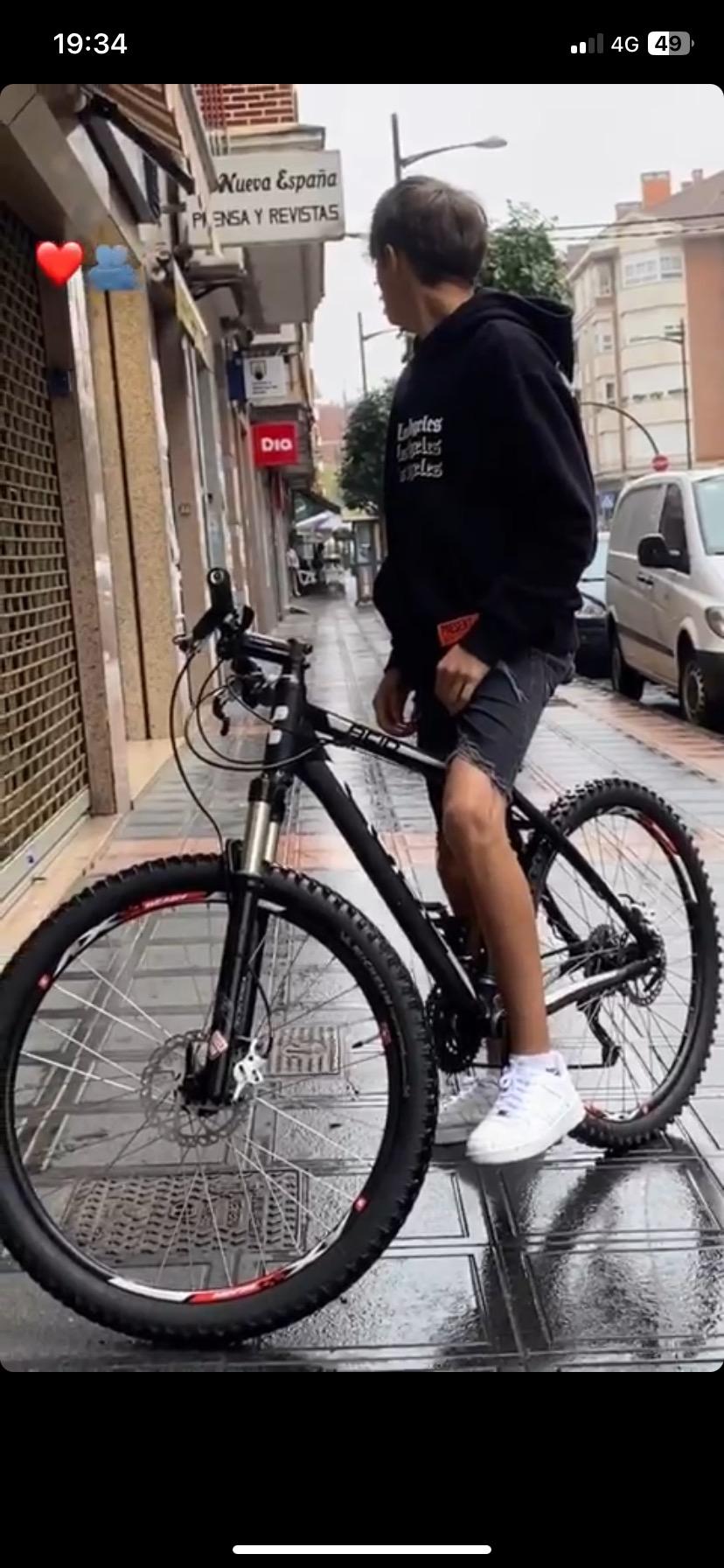 Foto 5 de Bici cube acid 26” (montaña)