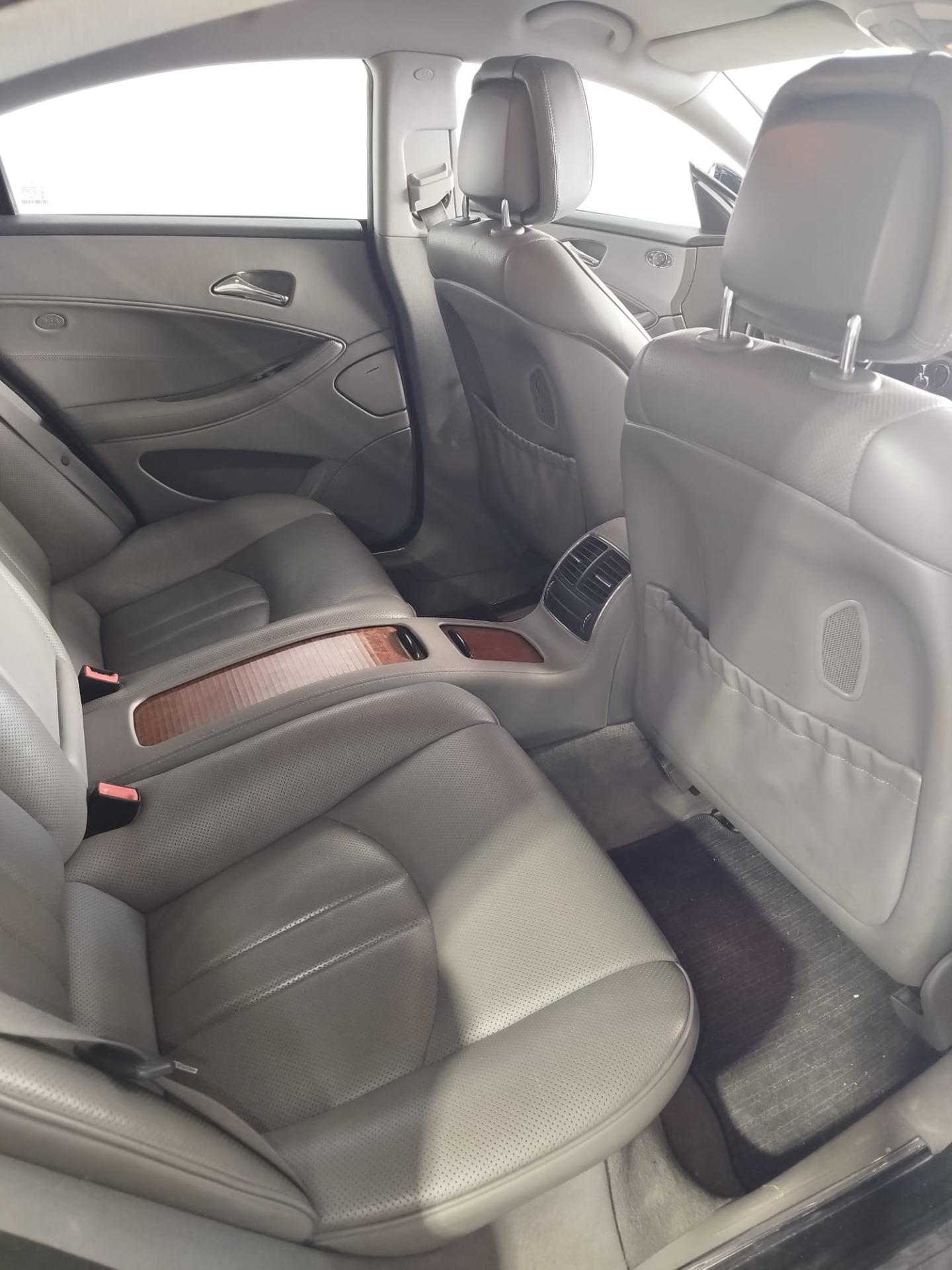 Foto 3 de Mercedes CLS320 