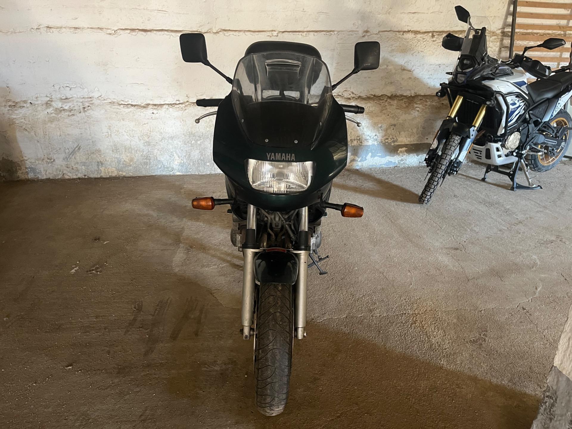 Foto 7 de YAMAHA XJ 900 DIVERSION