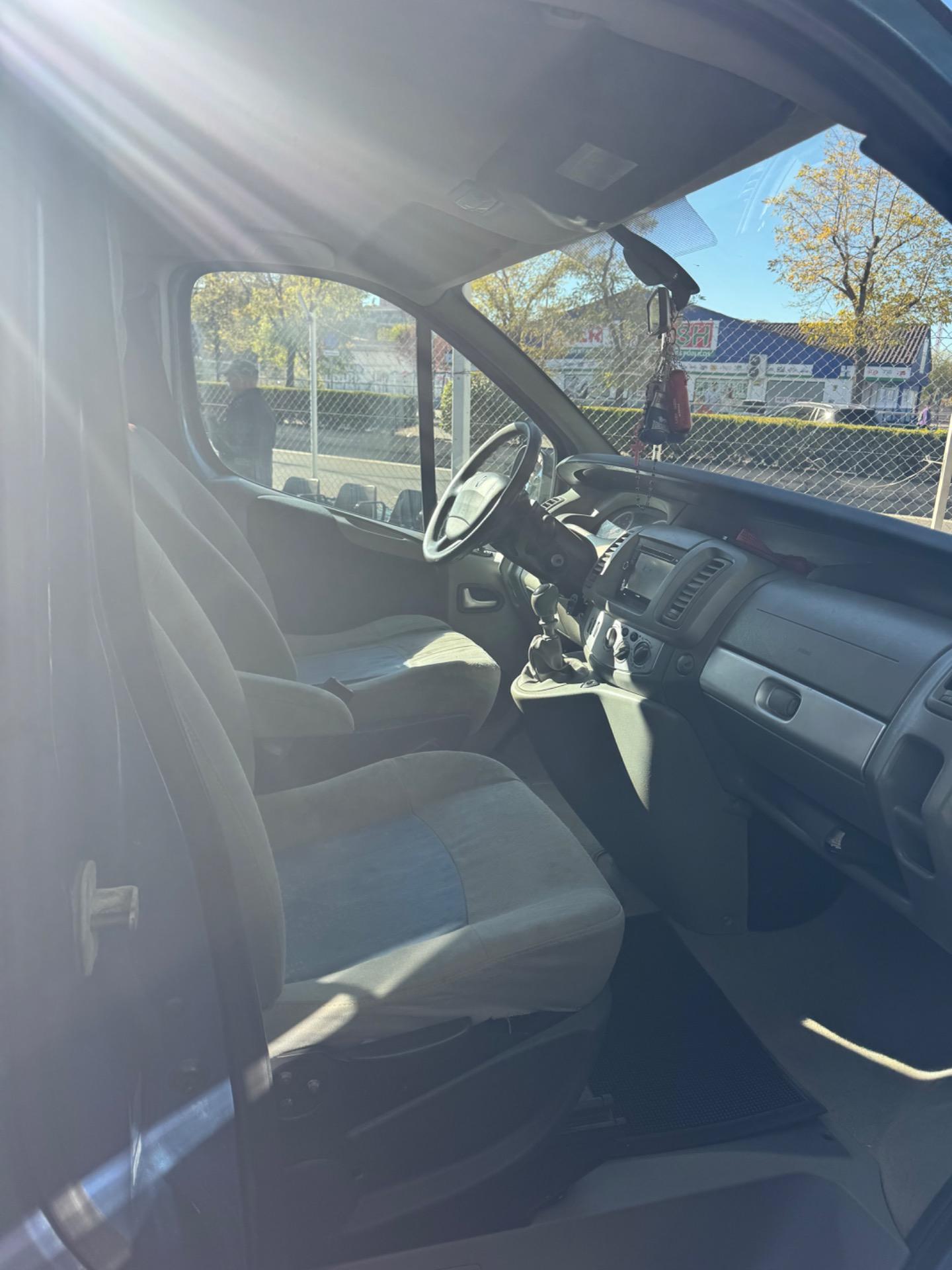 Foto 2 de Renault traffic generation camper 