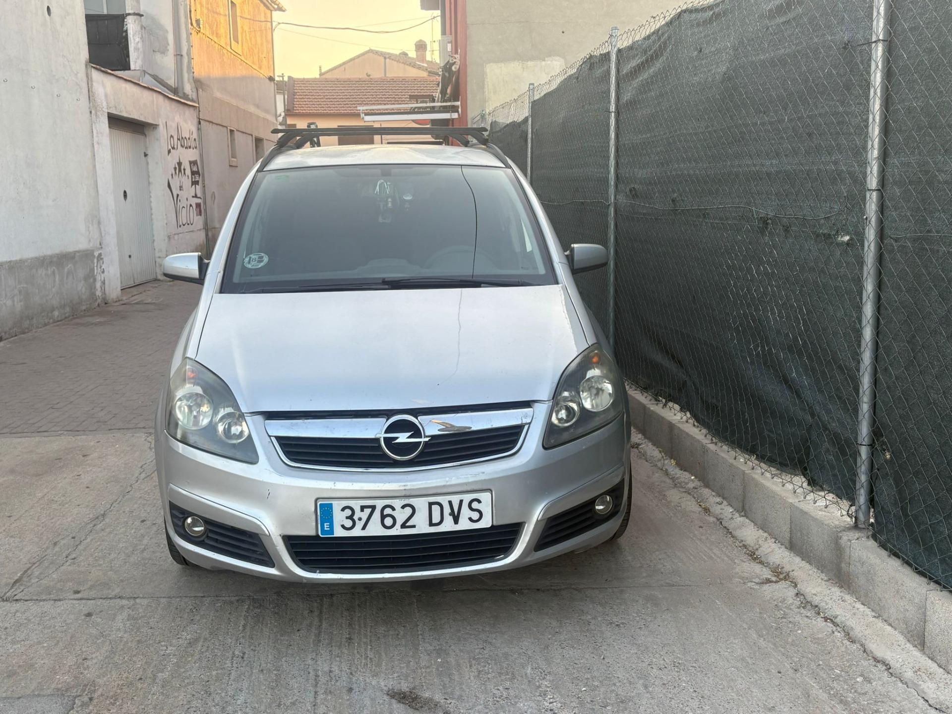 Foto 2 de Opel zafira b 2006 1.9 150caballos 7 plazas