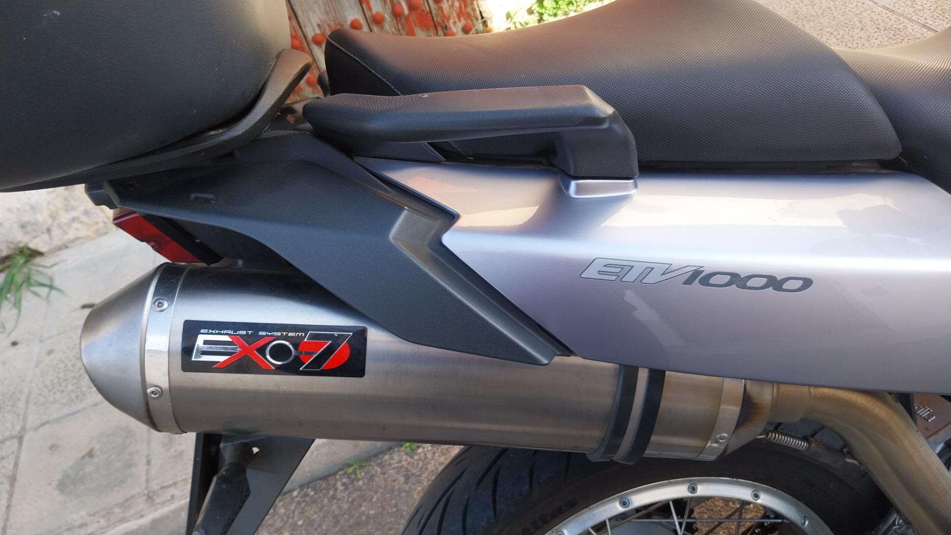 Foto 3 de Aprilia caponor etv1000 