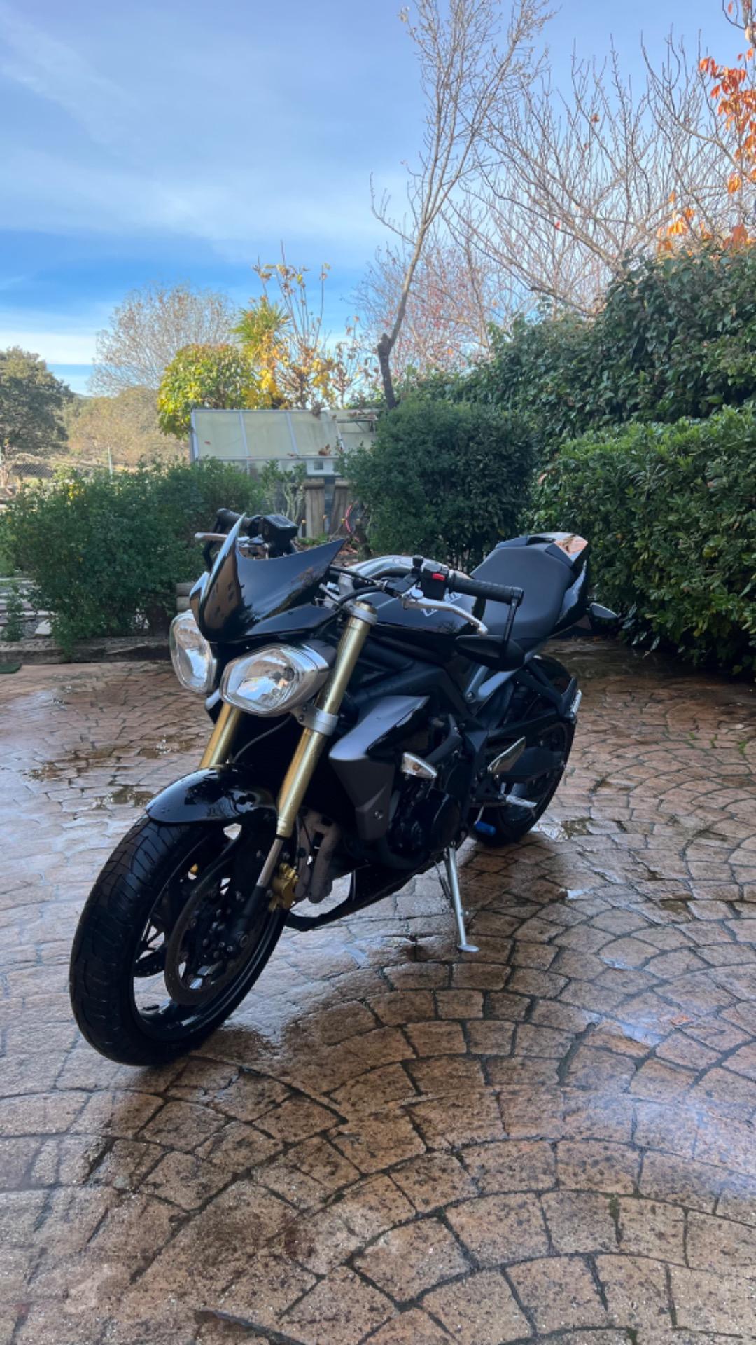 Foto 5 de triumph street triple 675 A2