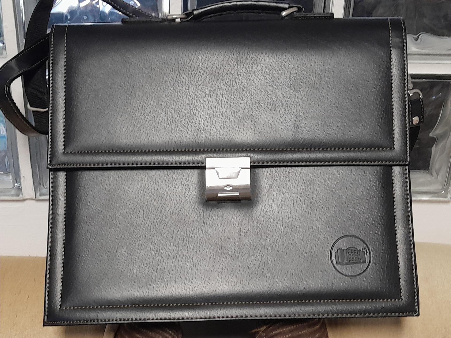 Foto 5 de Diccionario ingles, maletin