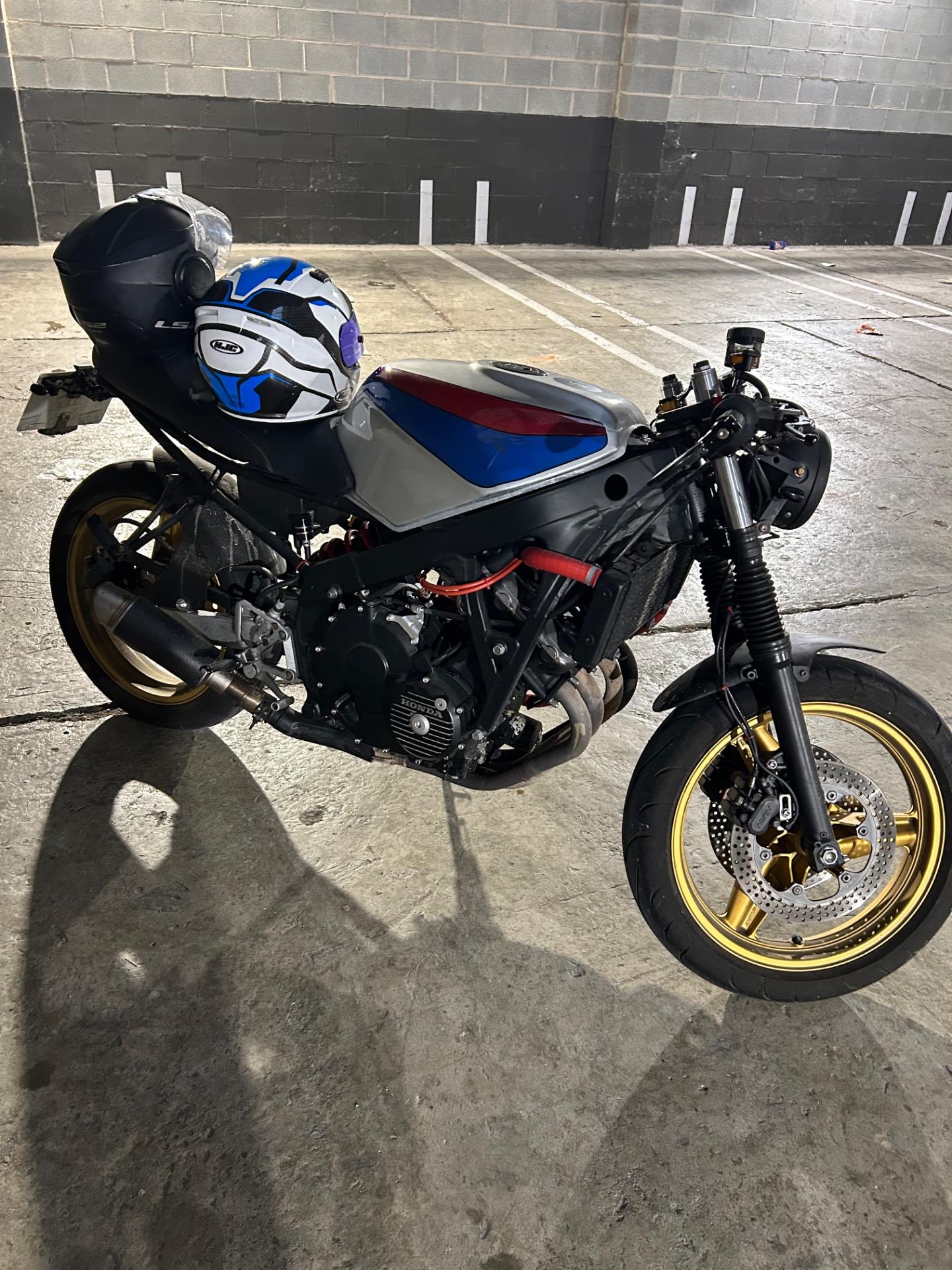 Foto 2 de honda cbr600r