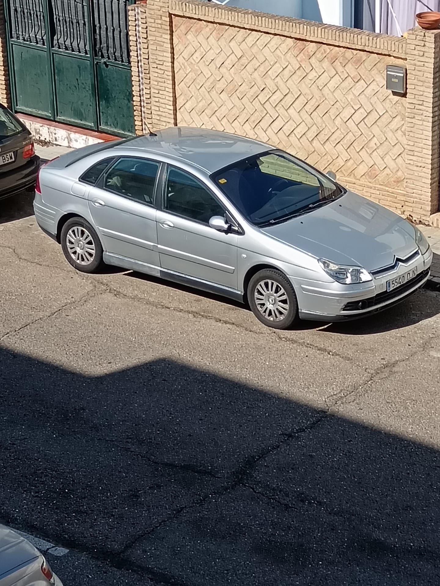 Foto 7 de Cambio por coche más pequeño es muy grande para mí mujer tiene 206.000 KLM 1.600 110 cv gasoil  