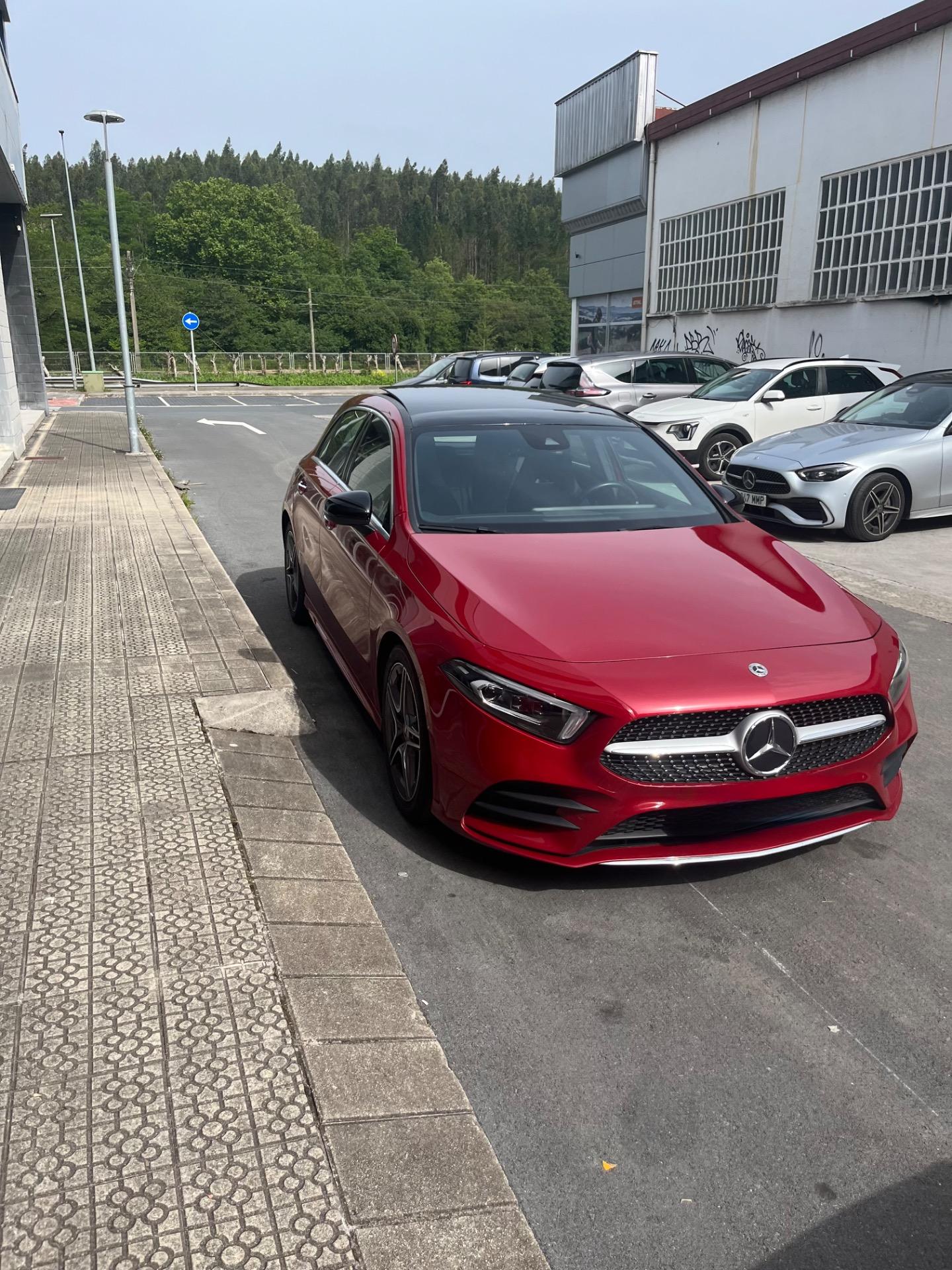 Foto 4 de Clase a 200d 165 CV 137000km pack Amg nuevo
