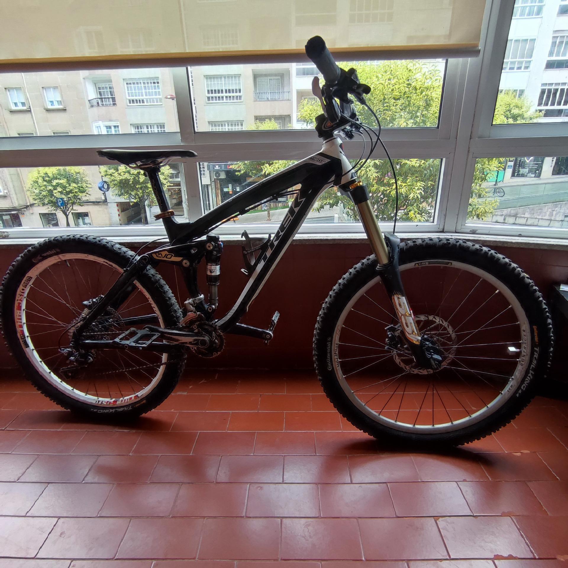 Foto 2 de Trek remedy doble suspensión 