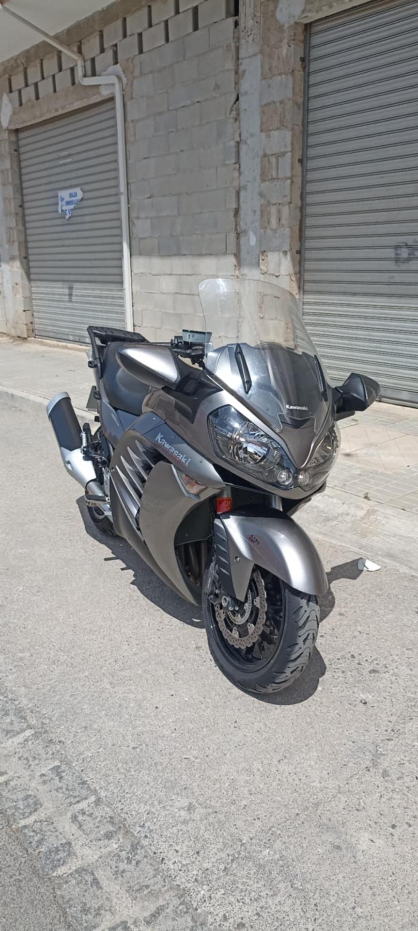 Foto 3 de Kawasaki gtr 1400 