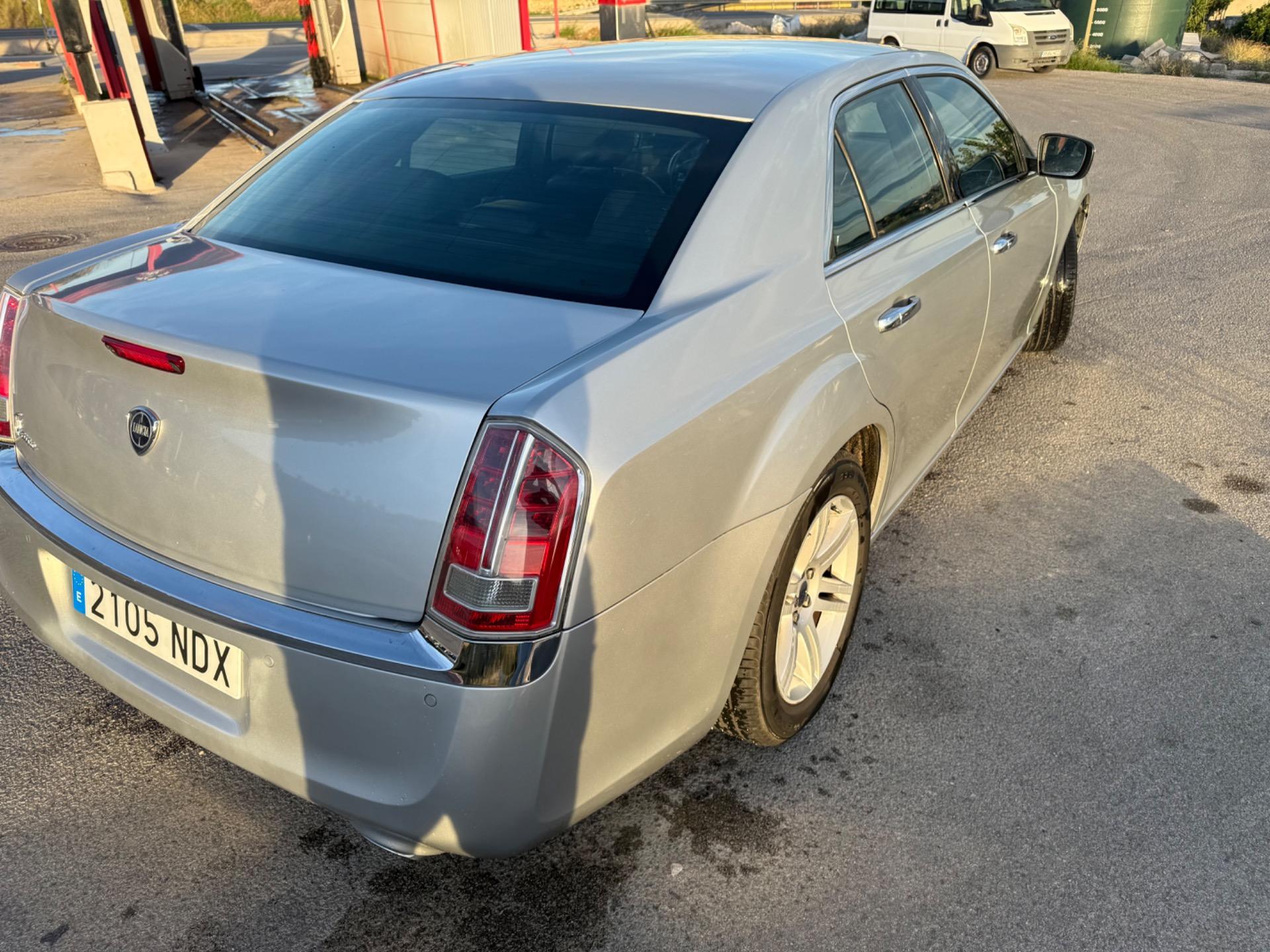 Foto 6 de Lancia Thema 