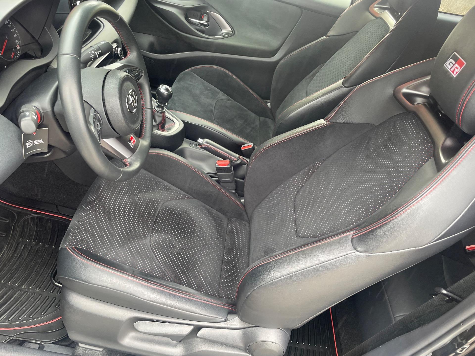 Foto 2 de Toyota yaris gr 