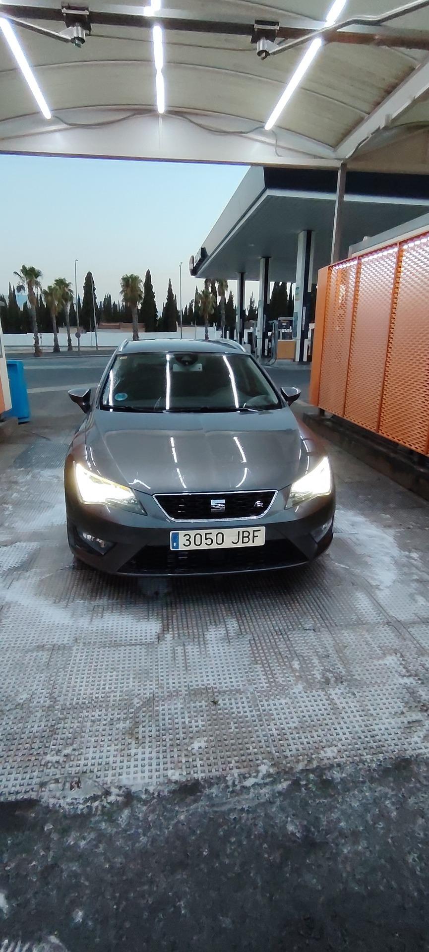 Foto 1 de Seat leon fr st 184cv 2015