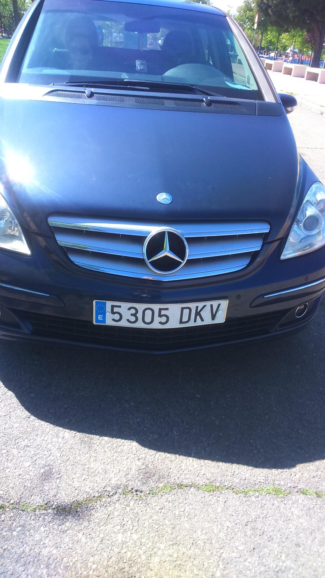 Foto 4 de mercedes B 5p automtico etiquta B amalla cdi 140cv