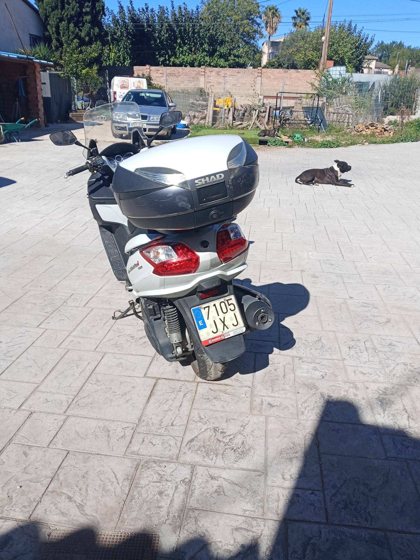 Foto 6 de SYM Maxim 400i abd