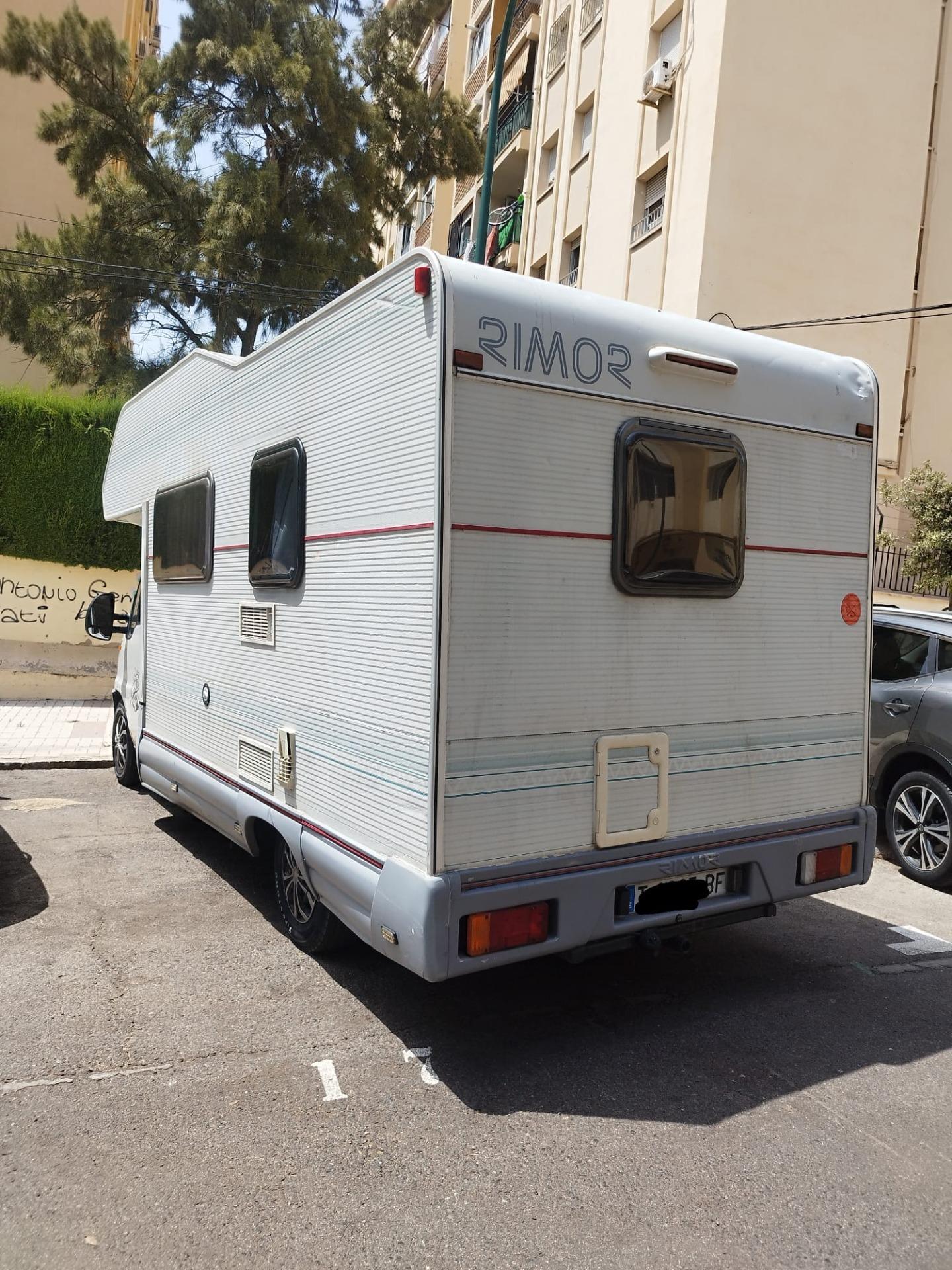 Foto de Cambio autocaravana del año 2000 x coche 