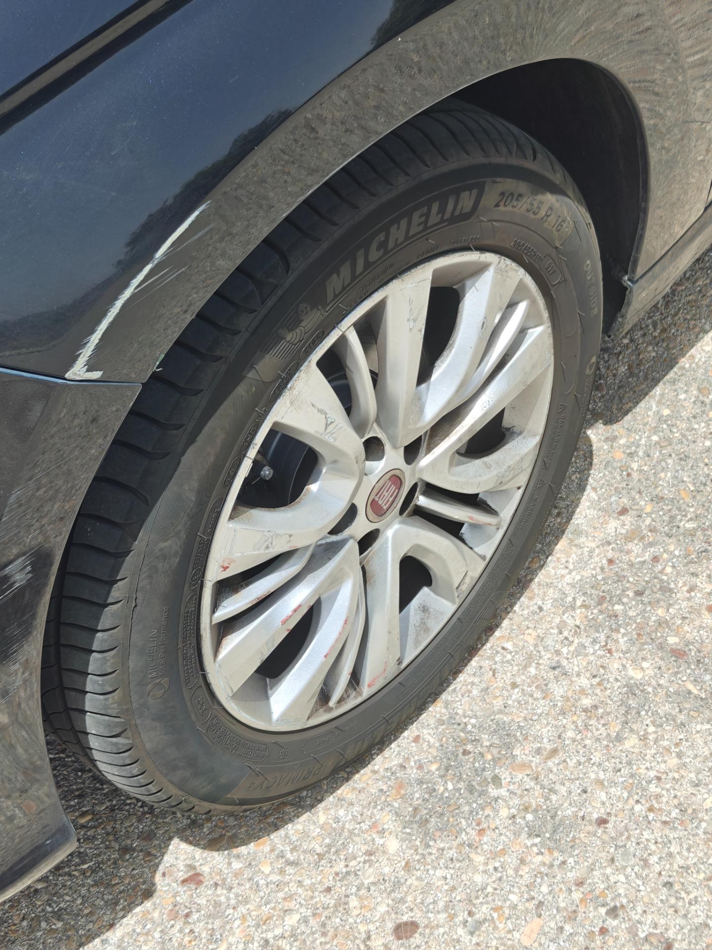 Foto 2 de Cambio Fiat Tipo 2018 - Etiqueta ECO
