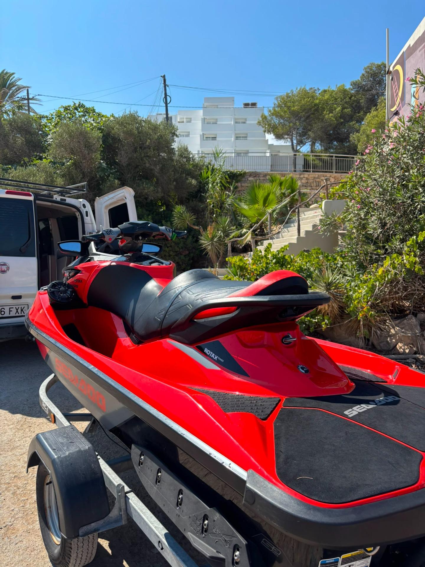 Foto 2 de Sea doo rxt 300 año 2016