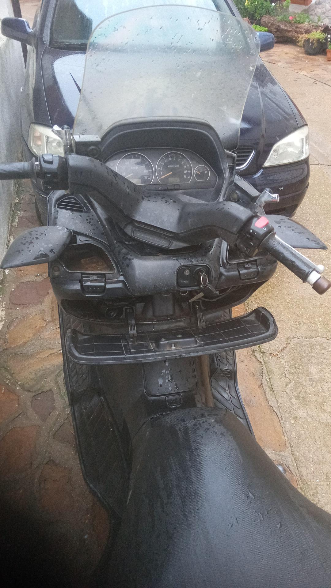Foto 3 de Suzuki Burgman 400 cv