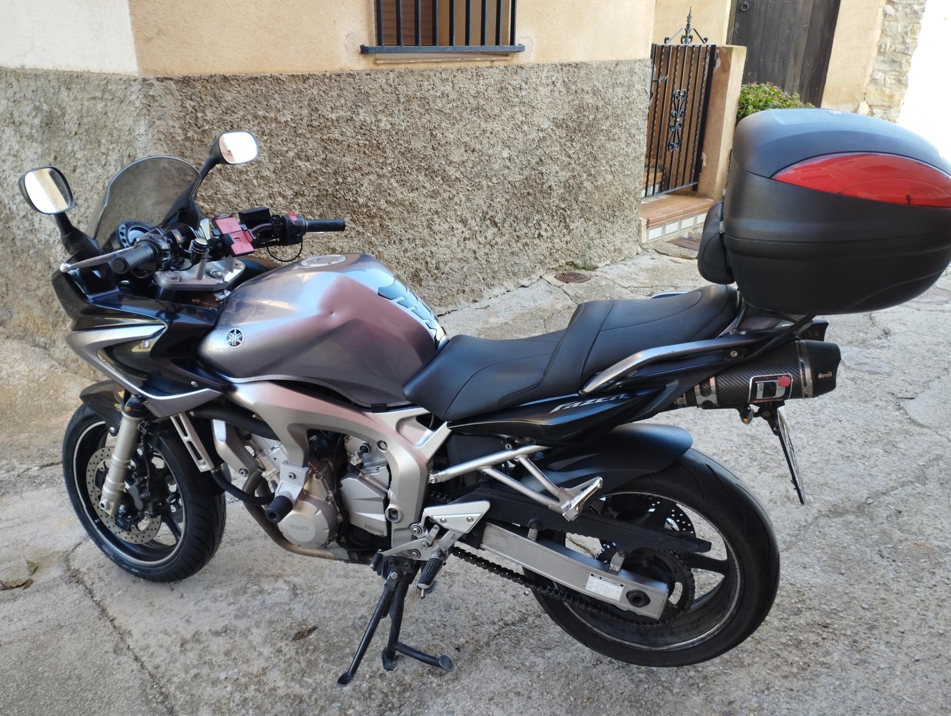 Foto 1 de Yamaha Fazer 600