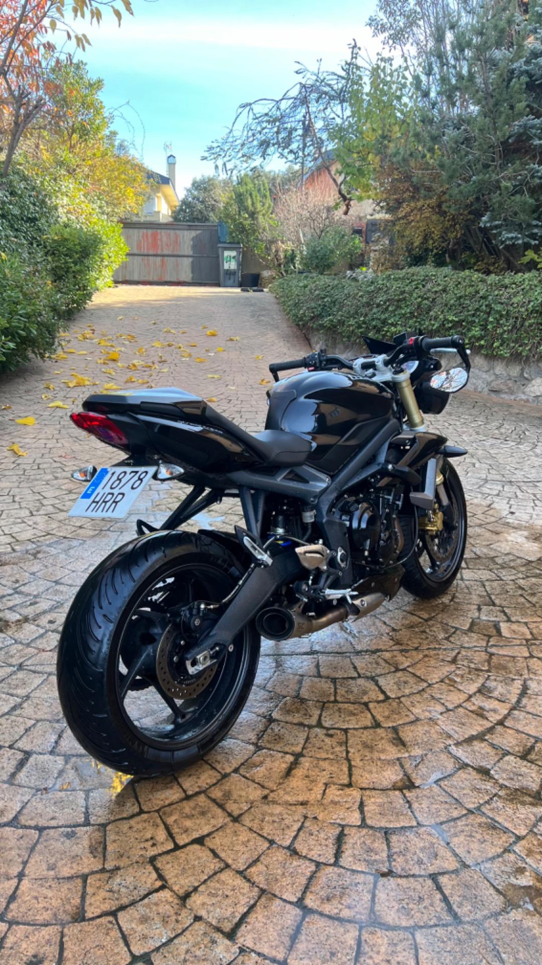 Foto 4 de triumph street triple 675 A2